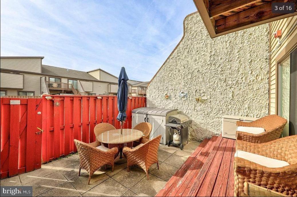 Apartment Cozy Walking Distance From With Private Patio Ocean City