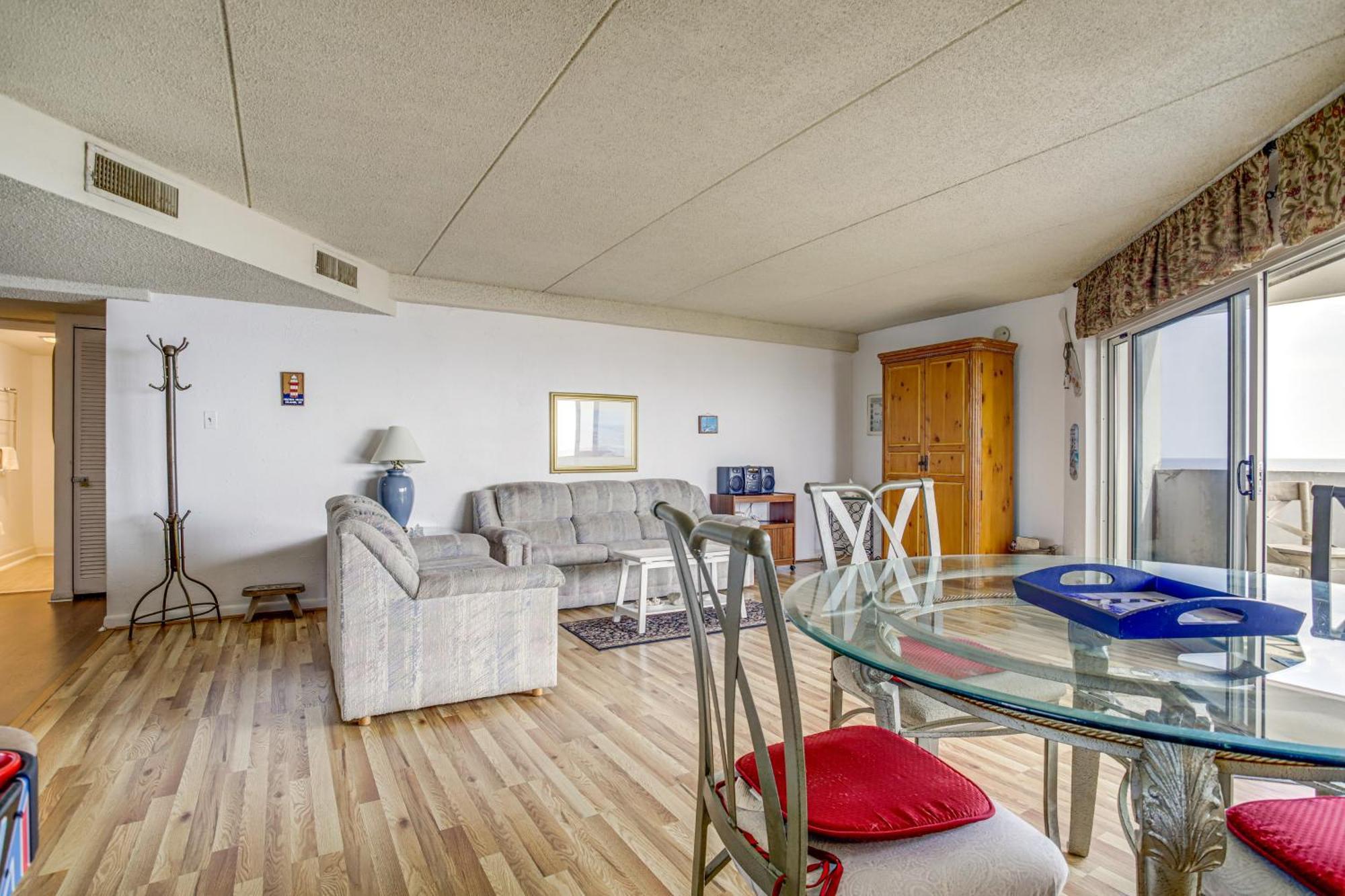 With Balcony And Direct Beach Access! Apartment Ocean City