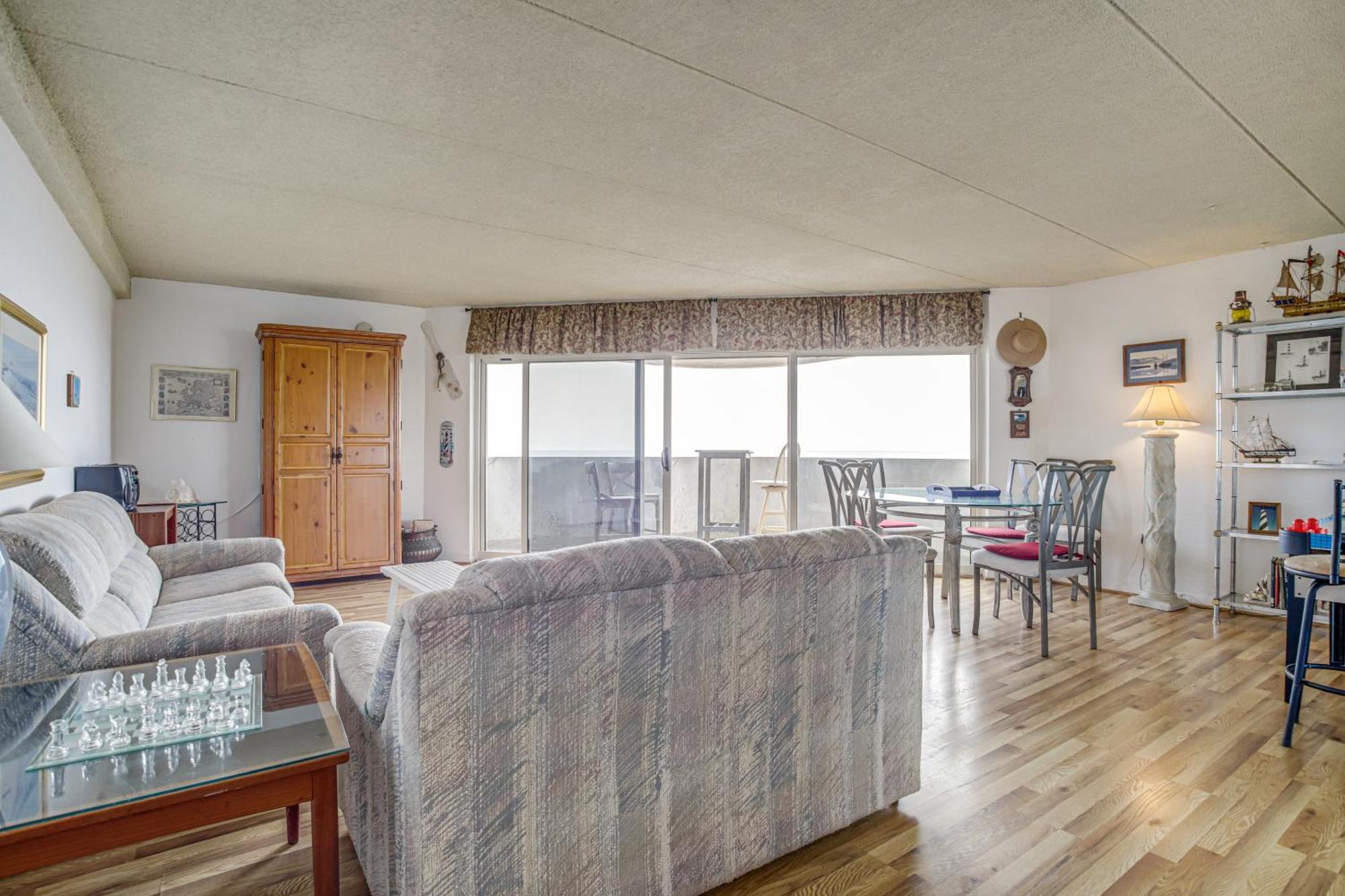 With Balcony And Direct Beach Access! Ocean City