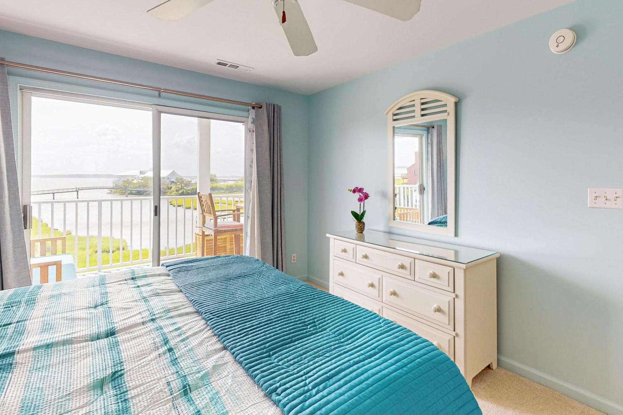 Oasis On The Bay Unit 210