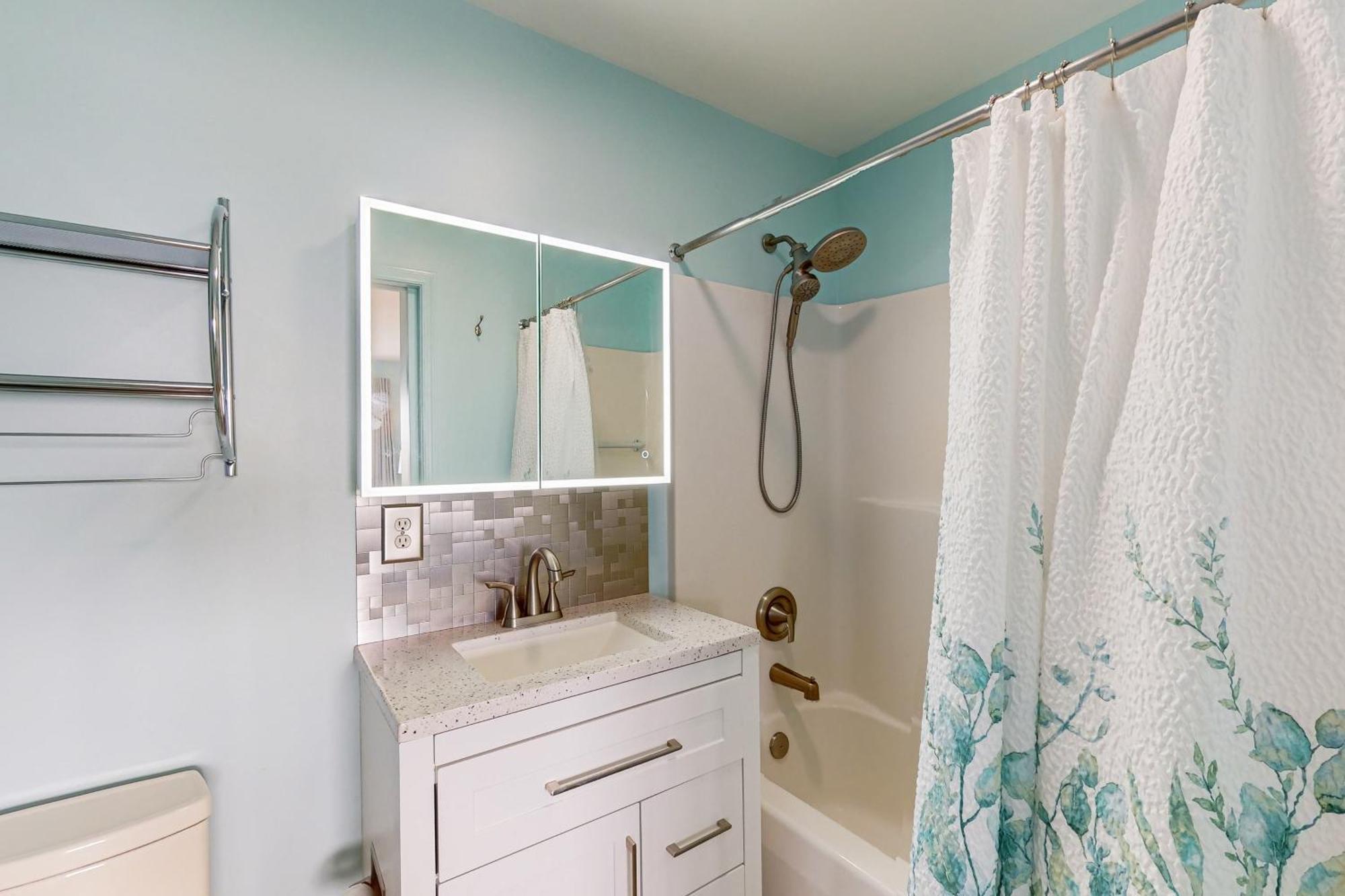 Oasis On The Bay Unit 210
