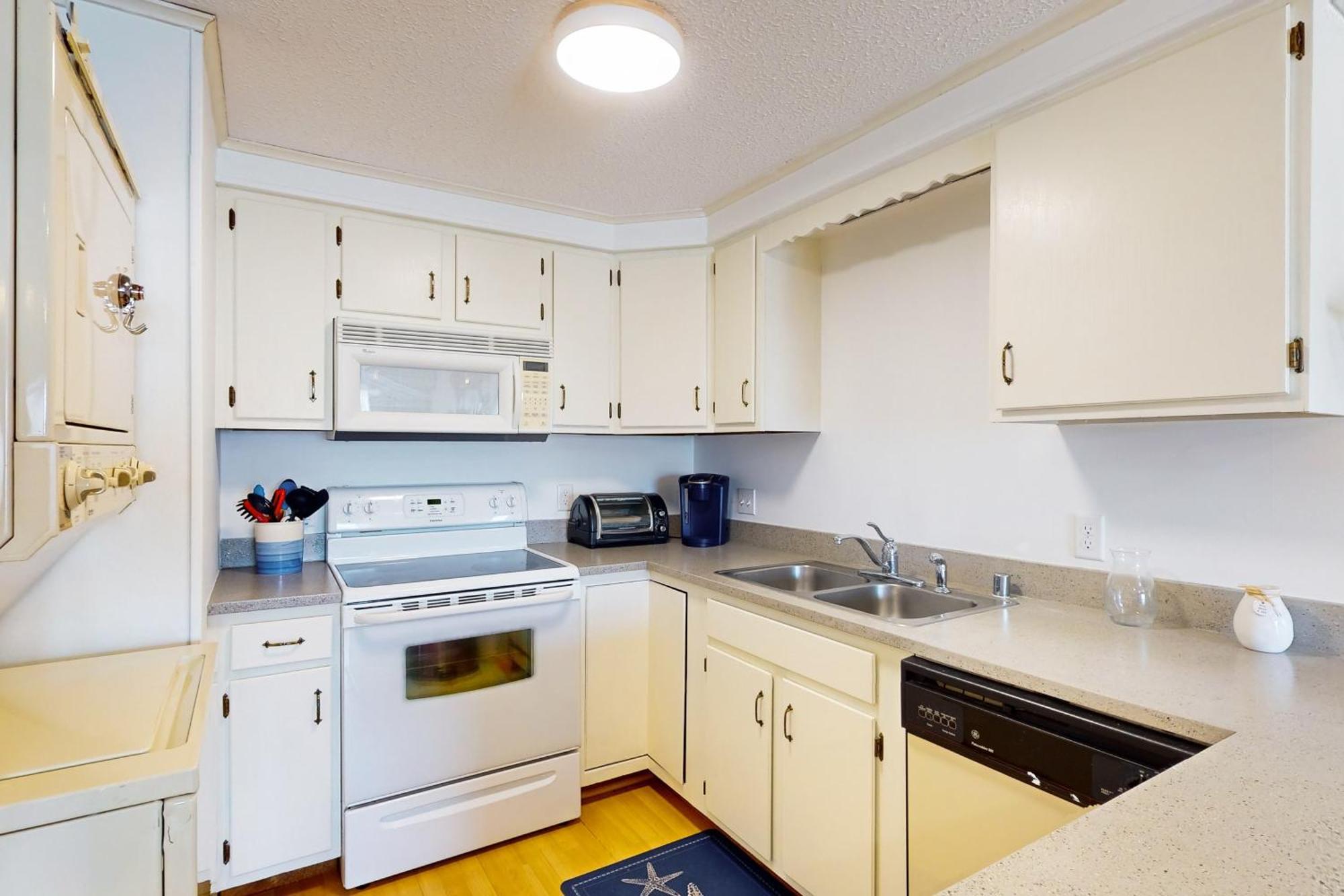 Apartment Ocean Point Iii 320 *