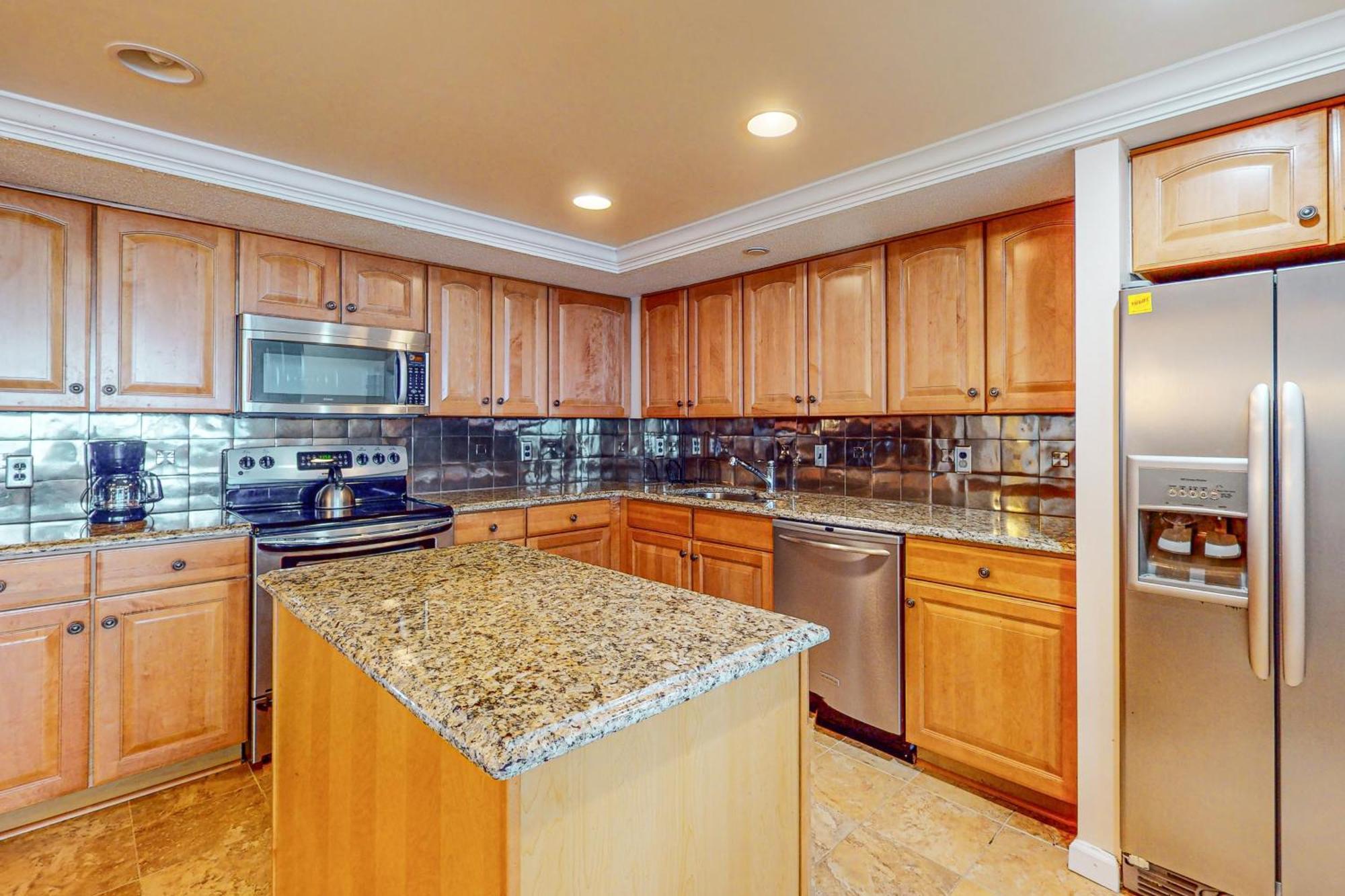 Century I 1618 Apartment