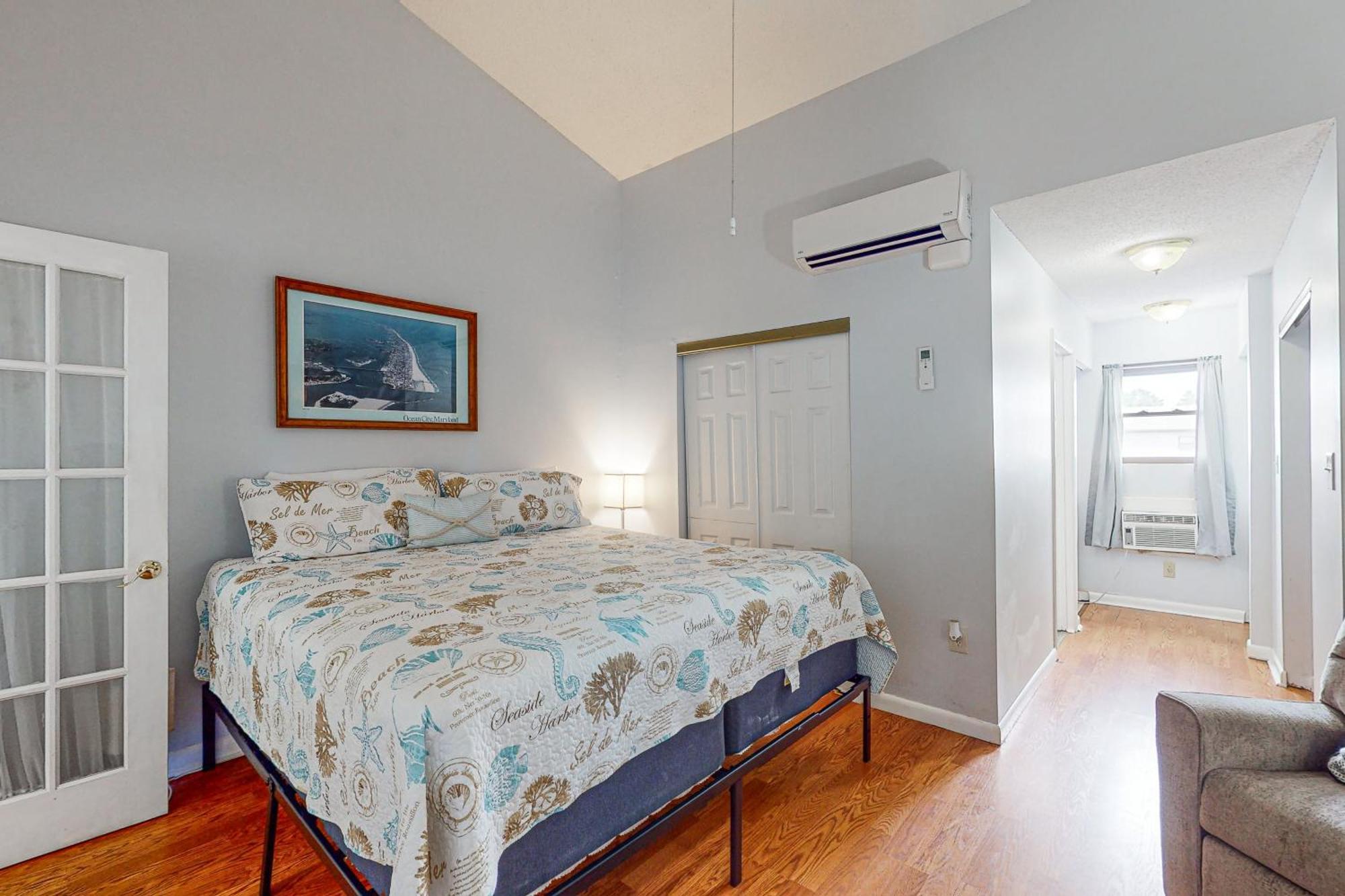 Apartment Old Port Cove 27