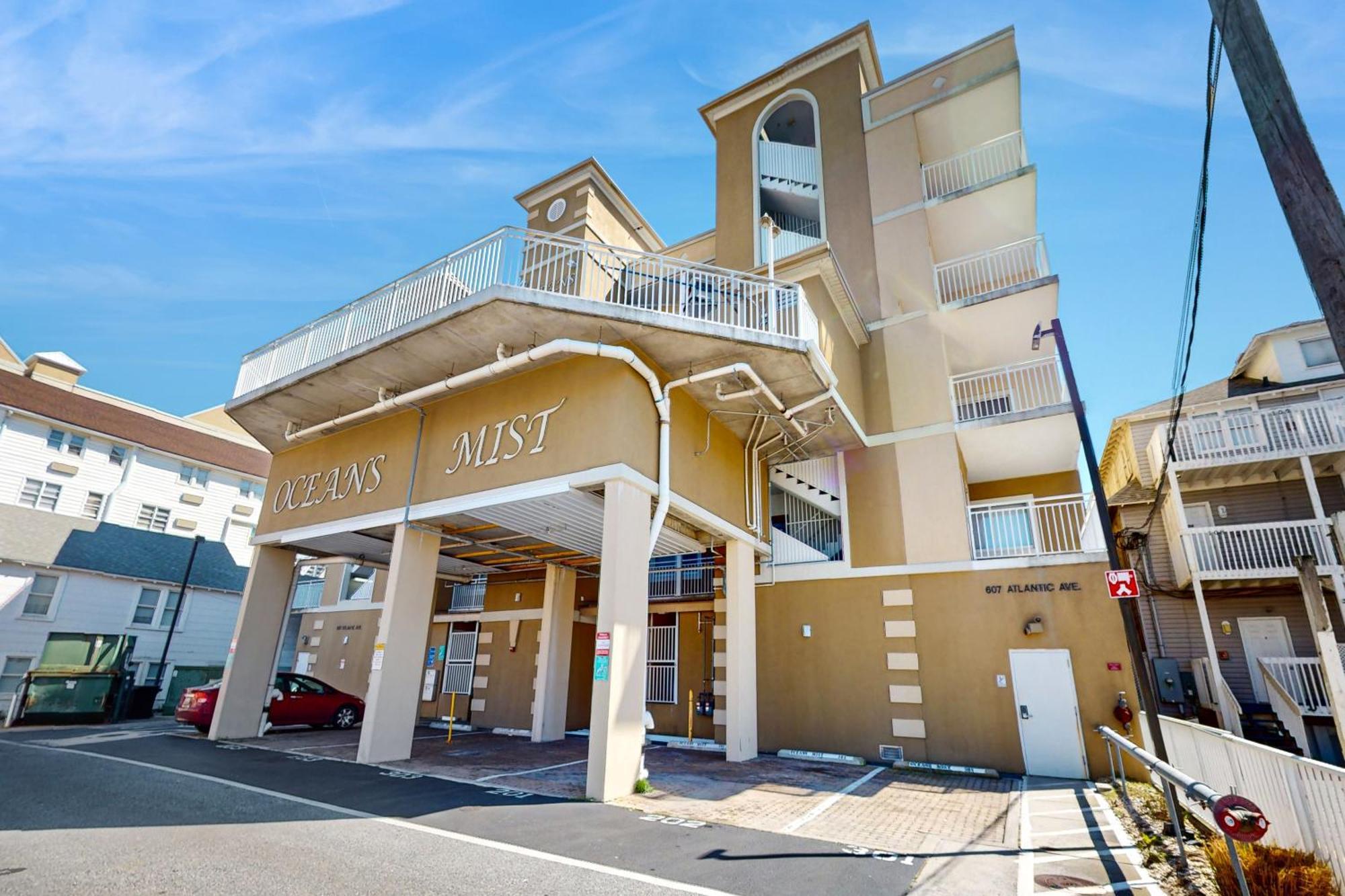 Oceans Mist 403 Apartment *