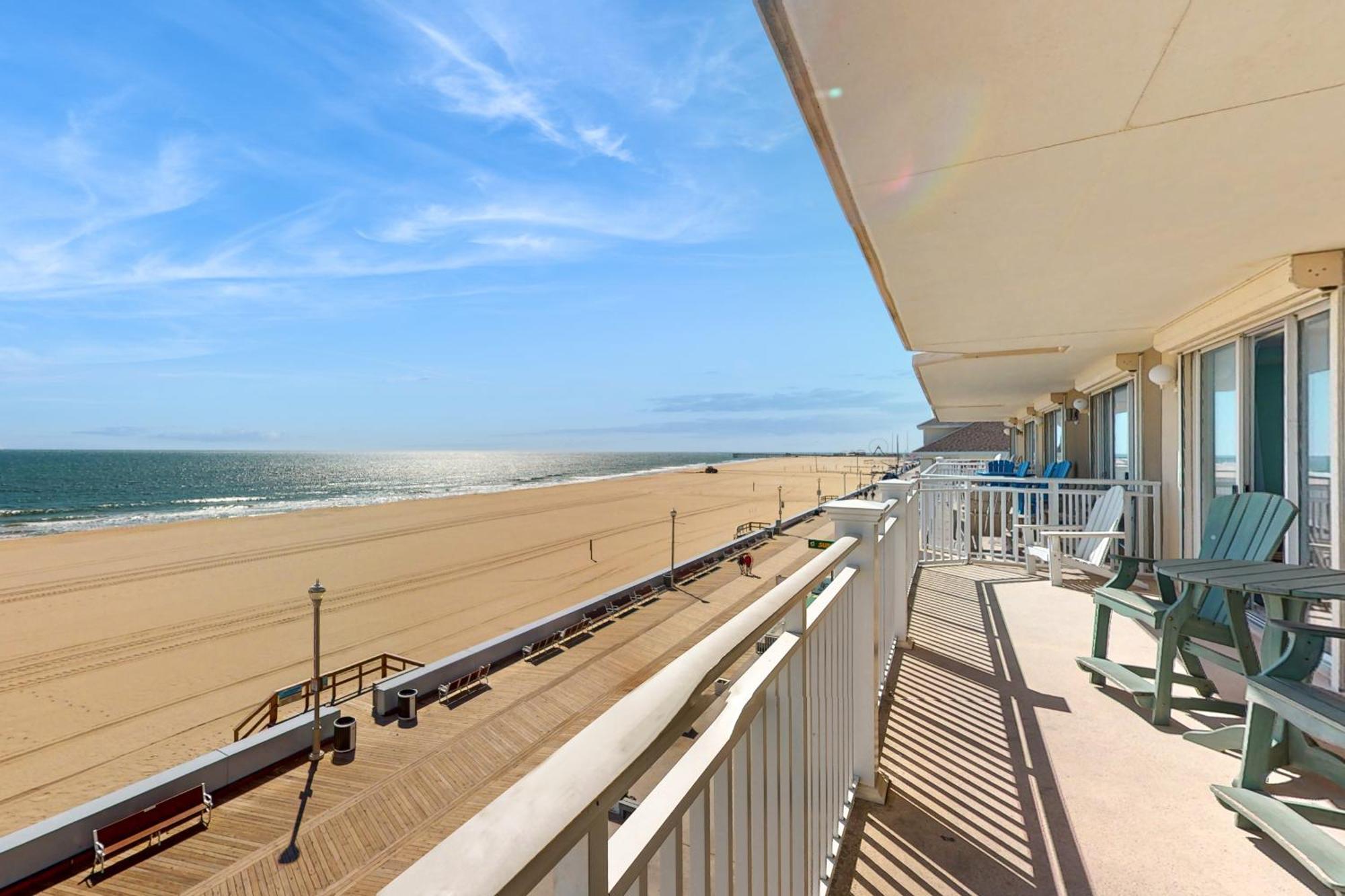 Oceans Mist 403 Apartment *