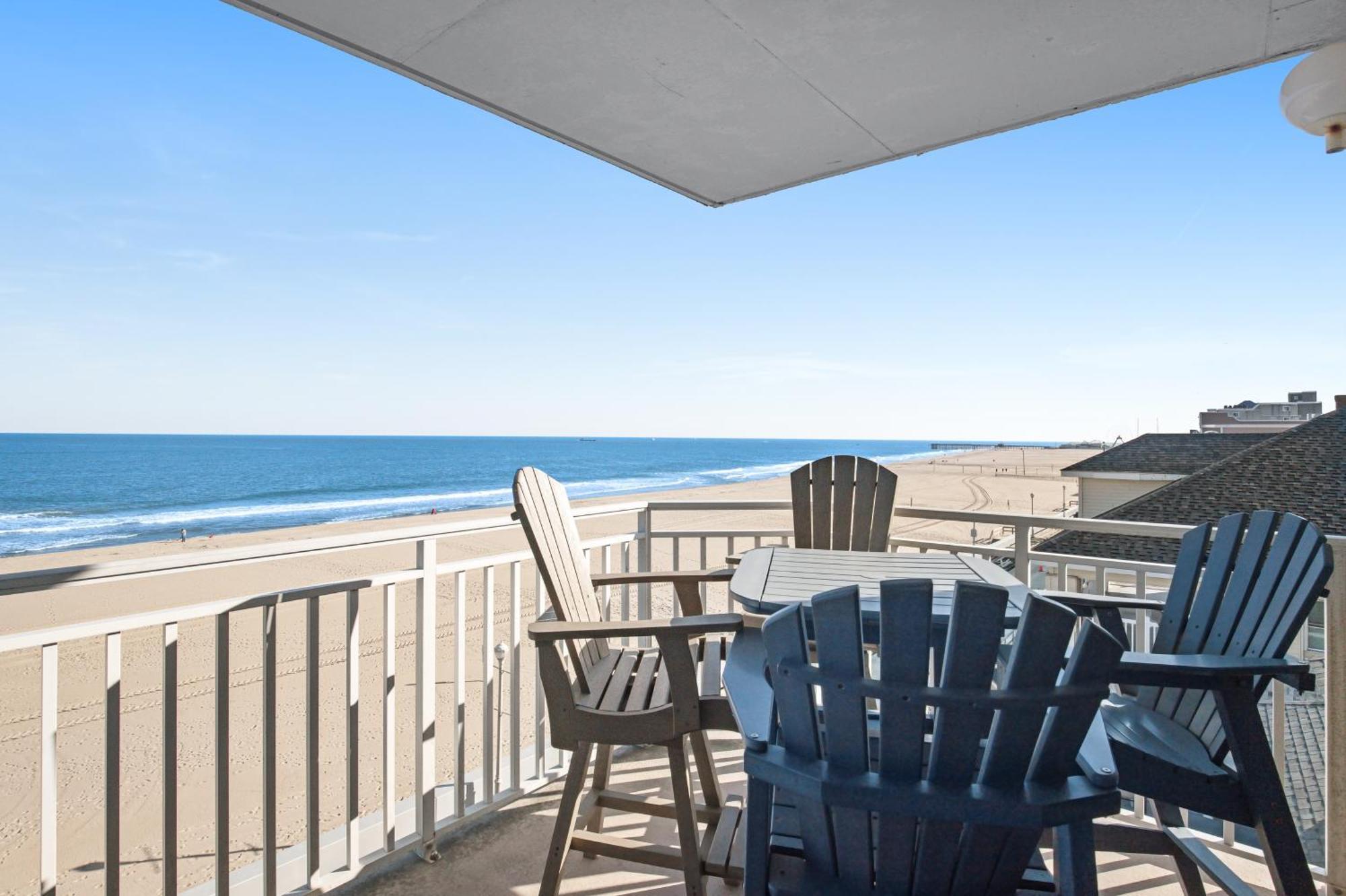 Oceans Mist 501 Apartment