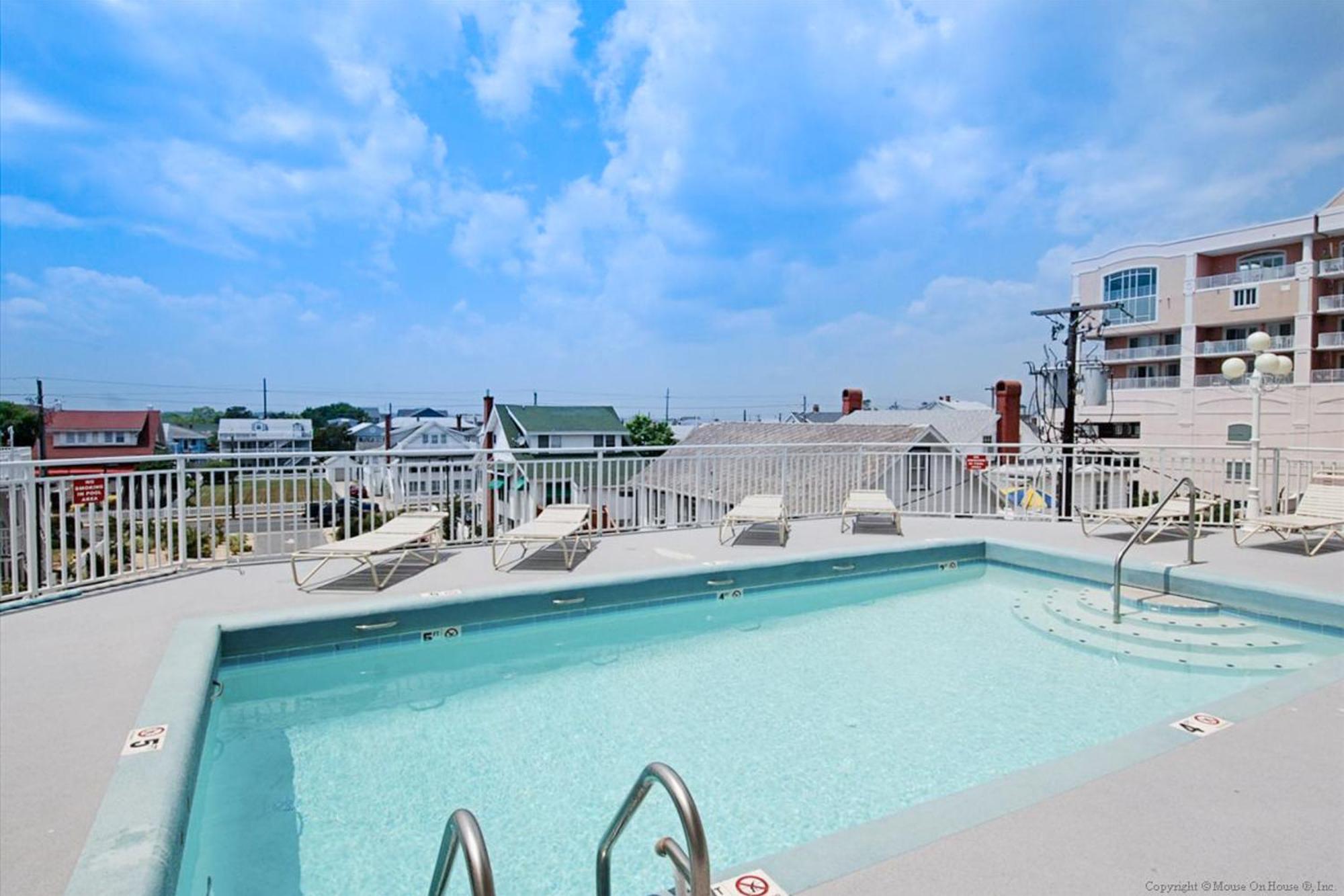 Oceans Mist 501 Apartment *