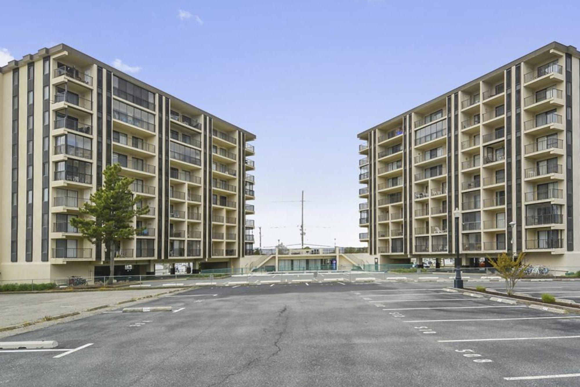 Bluewater East Unit N501 *