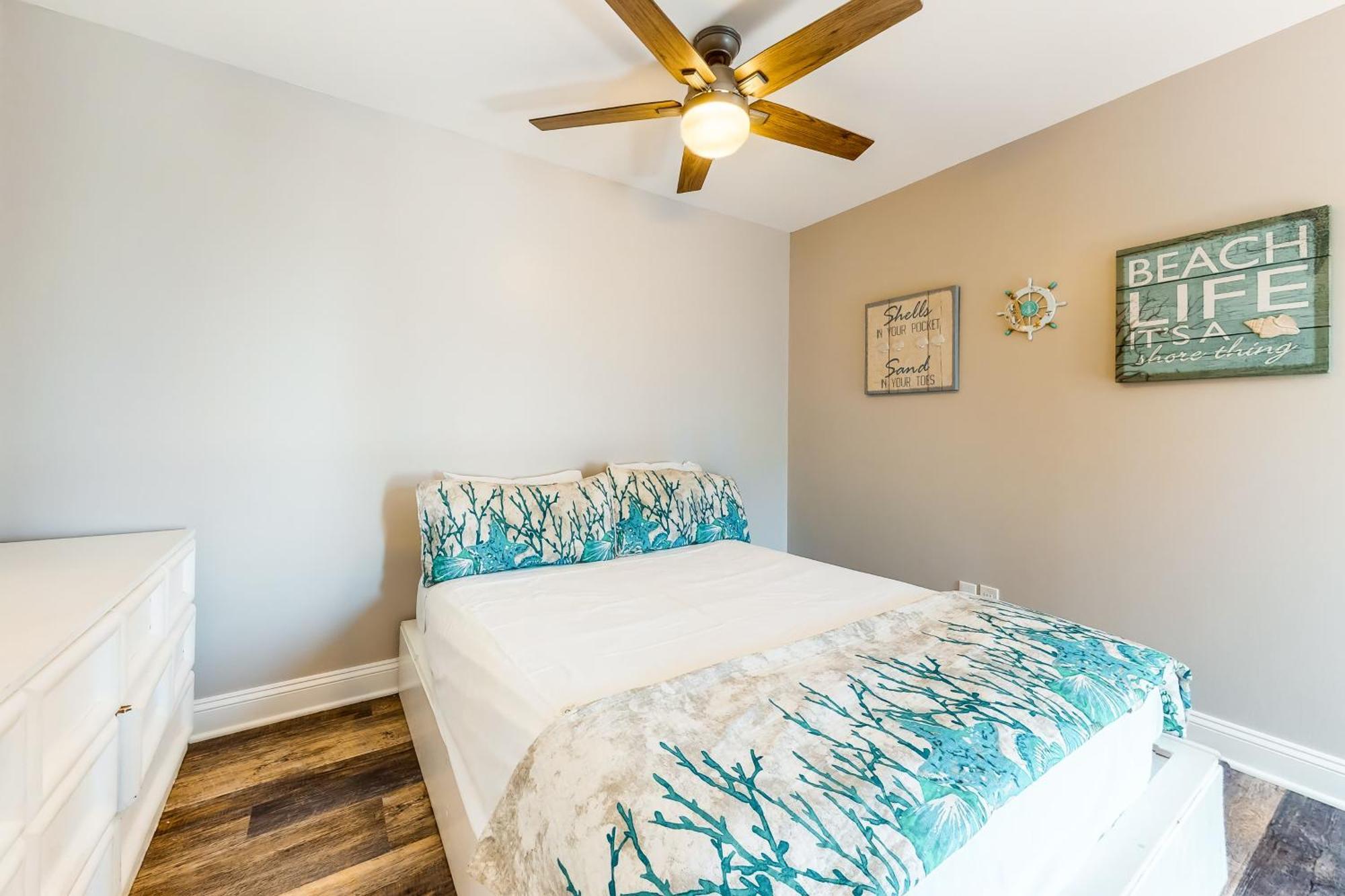 La Vista Bay 112 On 75th St Upper And Lower Combo Apartment