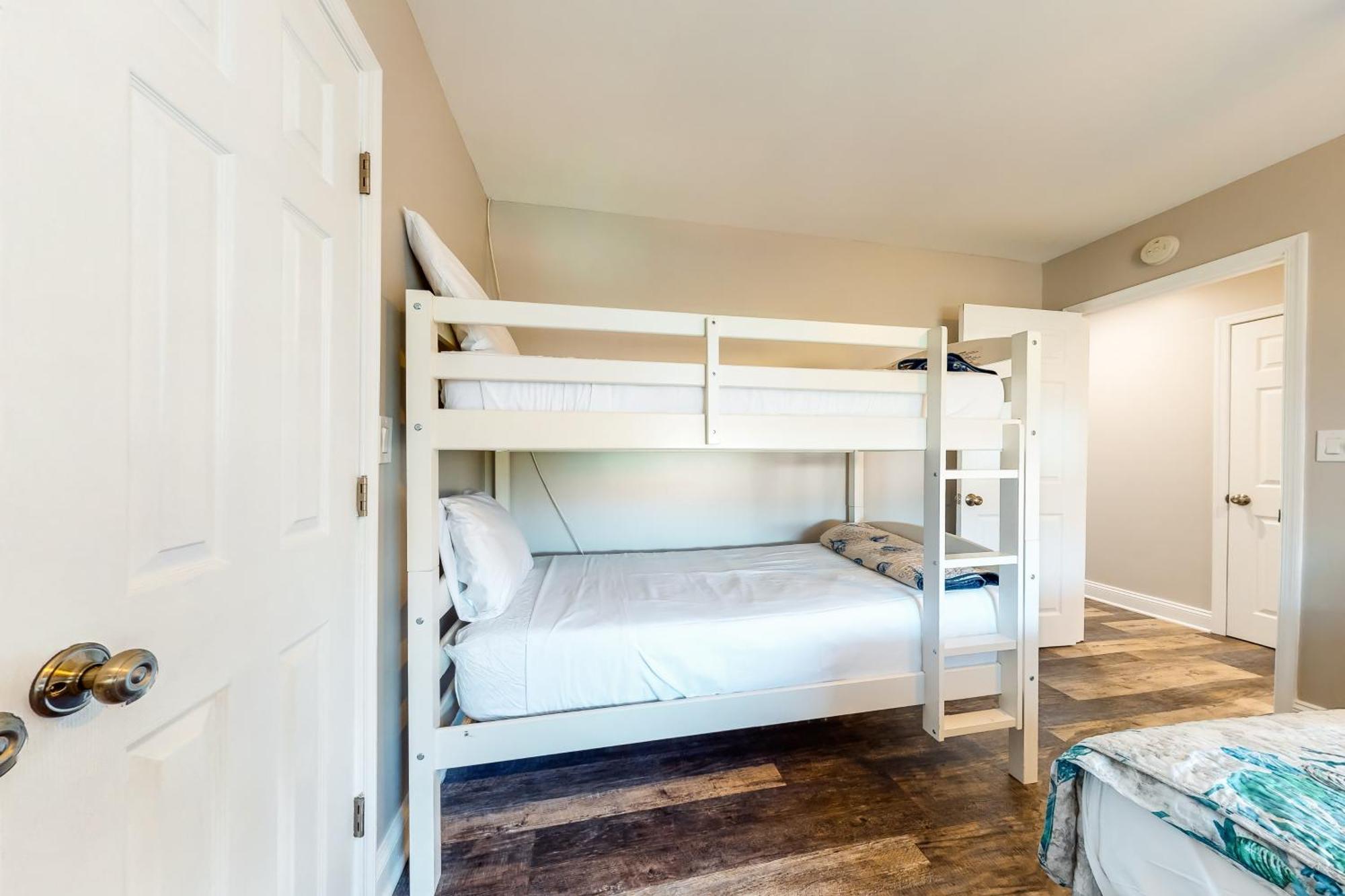 Apartment La Vista Bay 112 On 75th St Upper And Lower Combo *