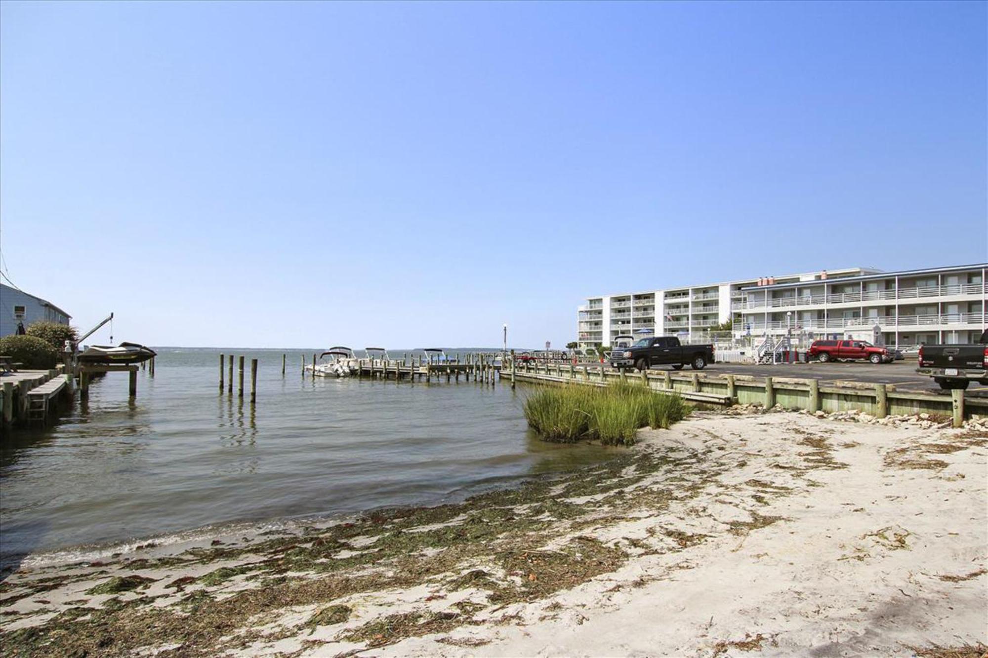 Bradley On The Bay 329g Apartment