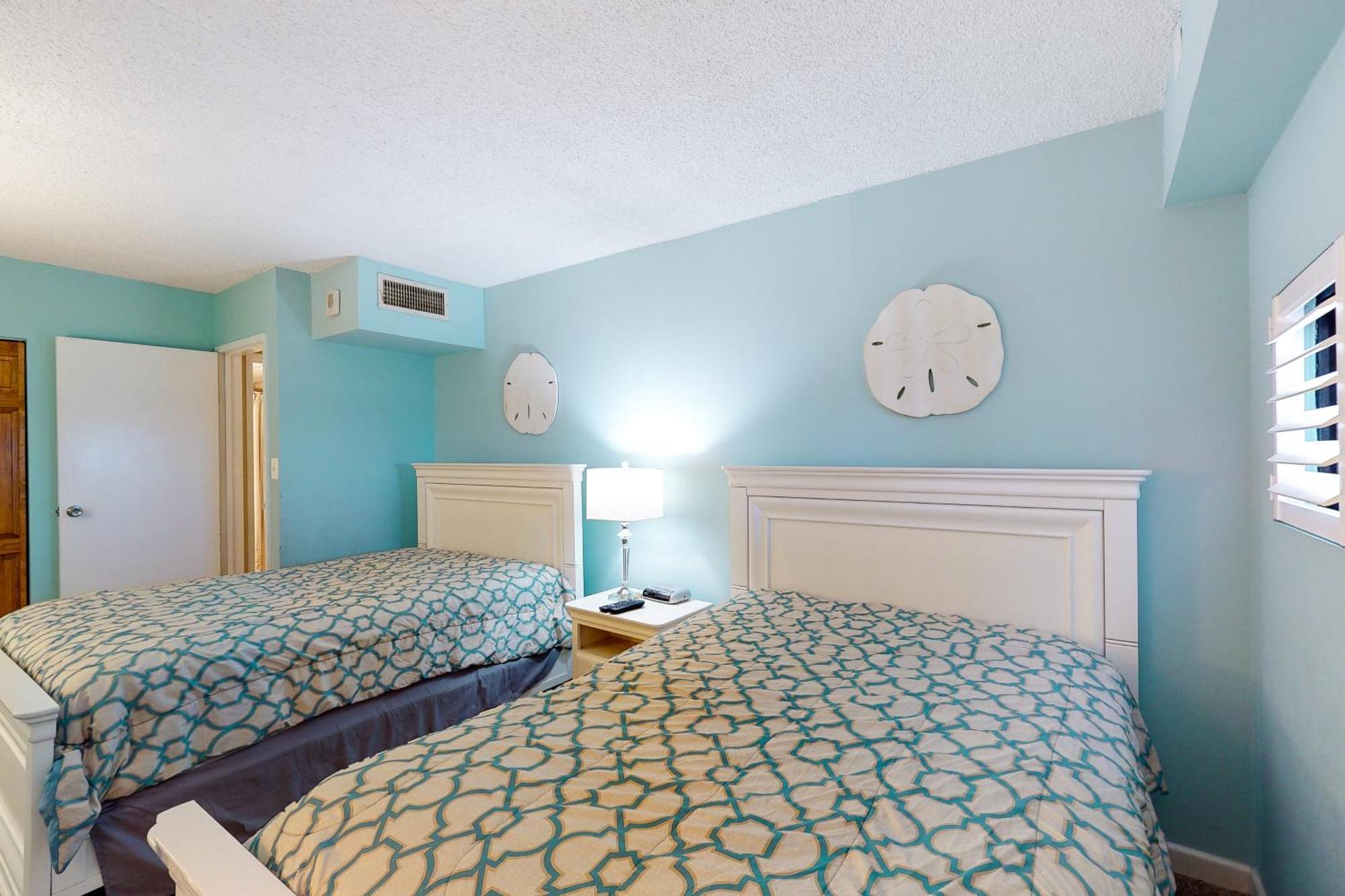 Apartment Carousel 2203