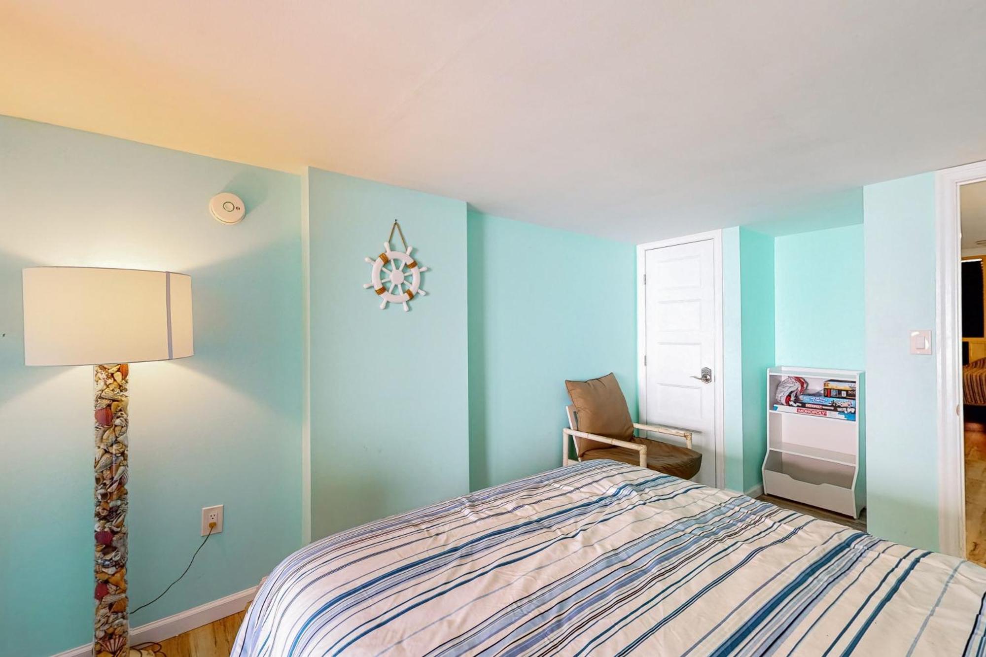Fountainhead Towers 1008 Apartment