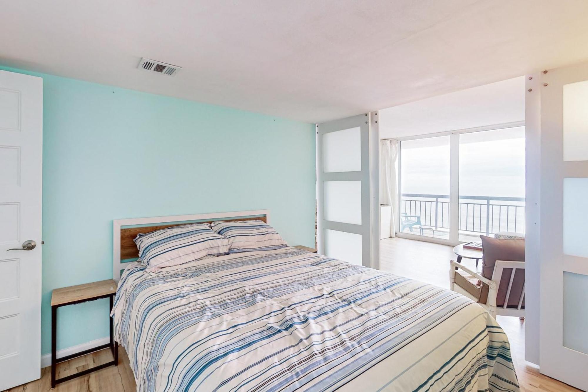 Apartment Fountainhead Towers 1008 *