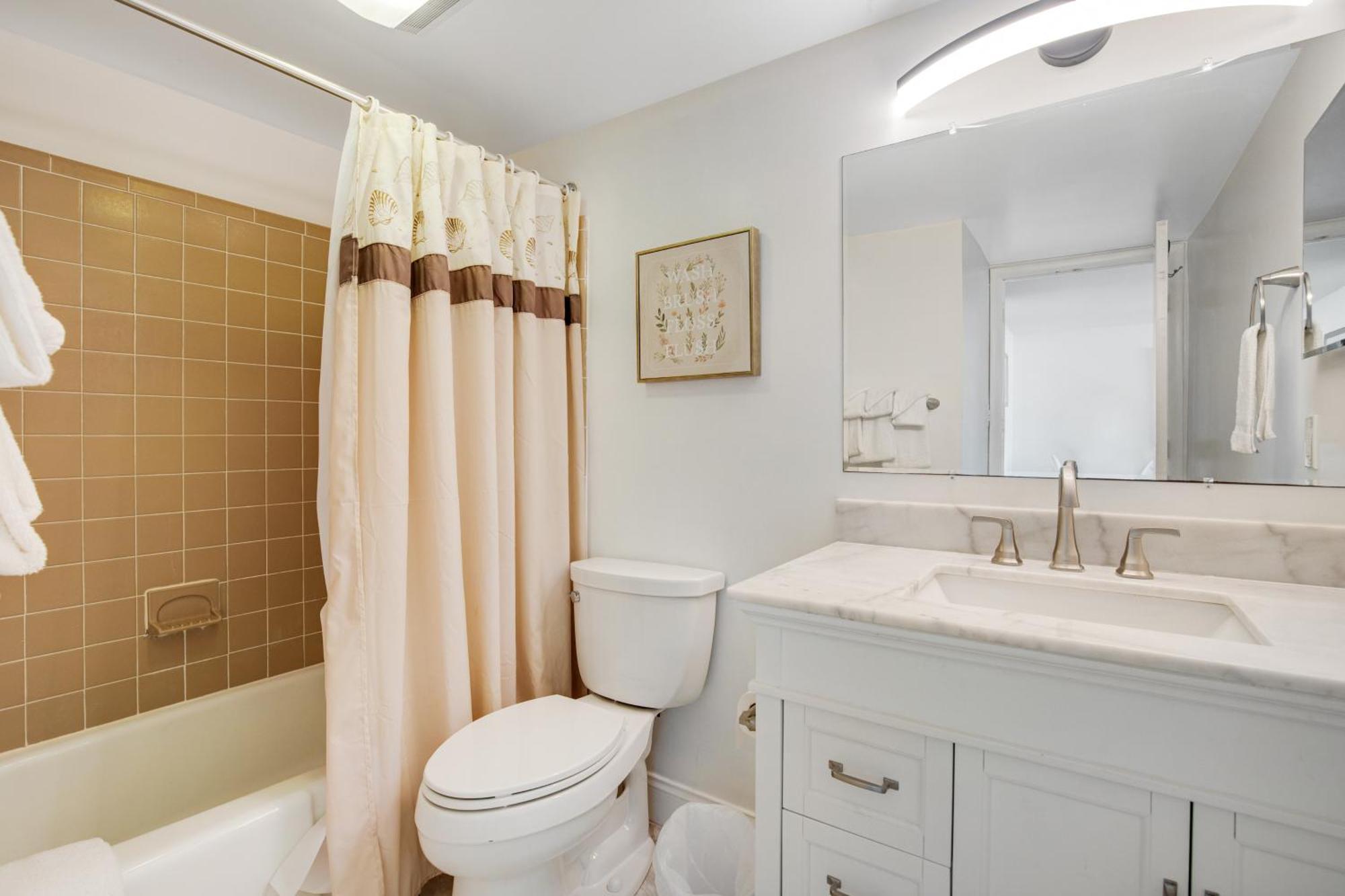 Fountainhead Towers 802 Apartment
