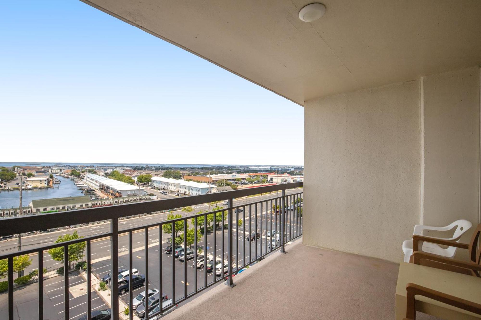 Fountainhead Towers 802