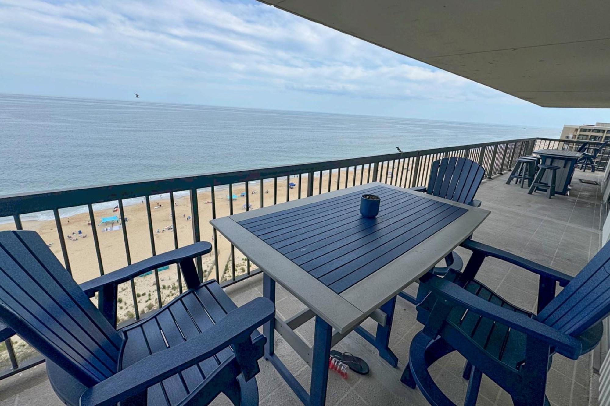 Sea Watch Penthouse 1300