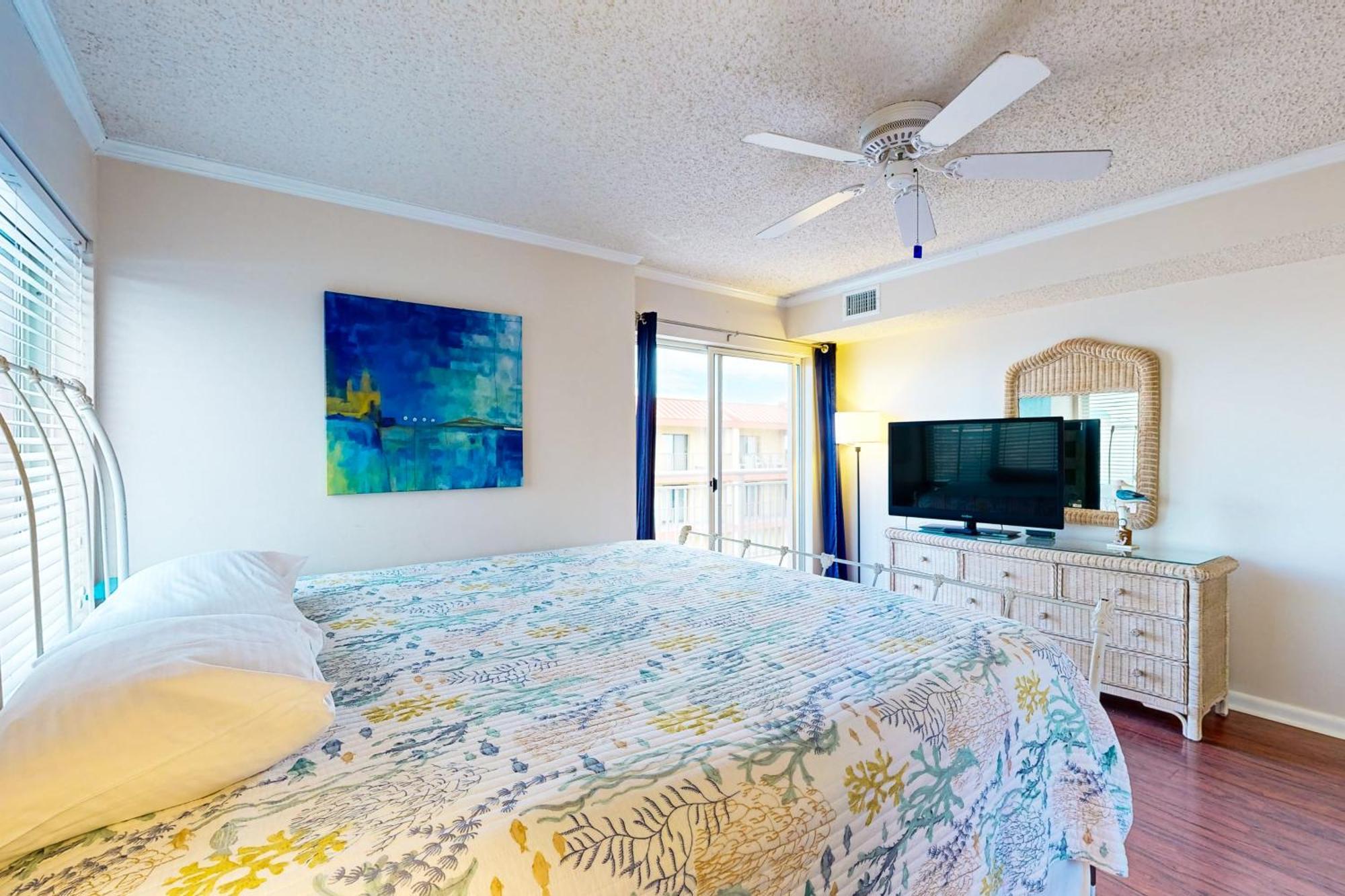 Apartment Surfcaster Unit 401 *