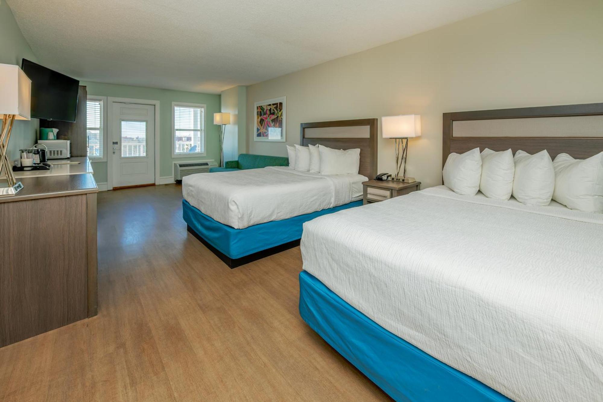 Commander & Hotel Ocean City