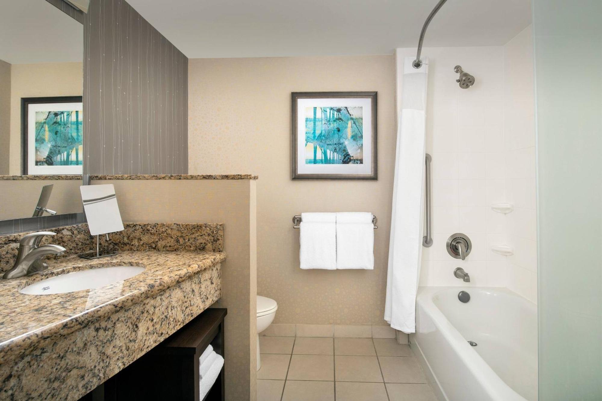 Courtyard By Marriott Ocean Oceanfront Ocean City