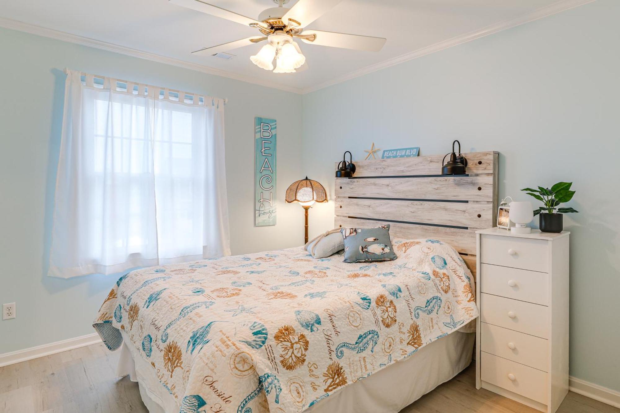 1 Mi To Maryland Ocean Retreat With Deck Holiday home Ocean City