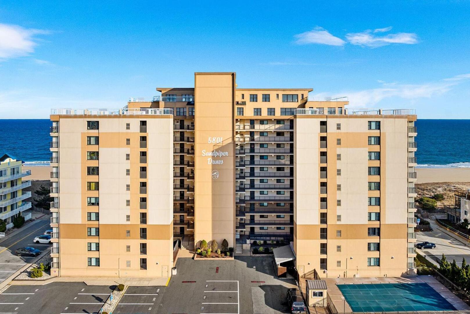 Sandpiper Dunes 702 Direct Oceanfront Apartment Ocean City