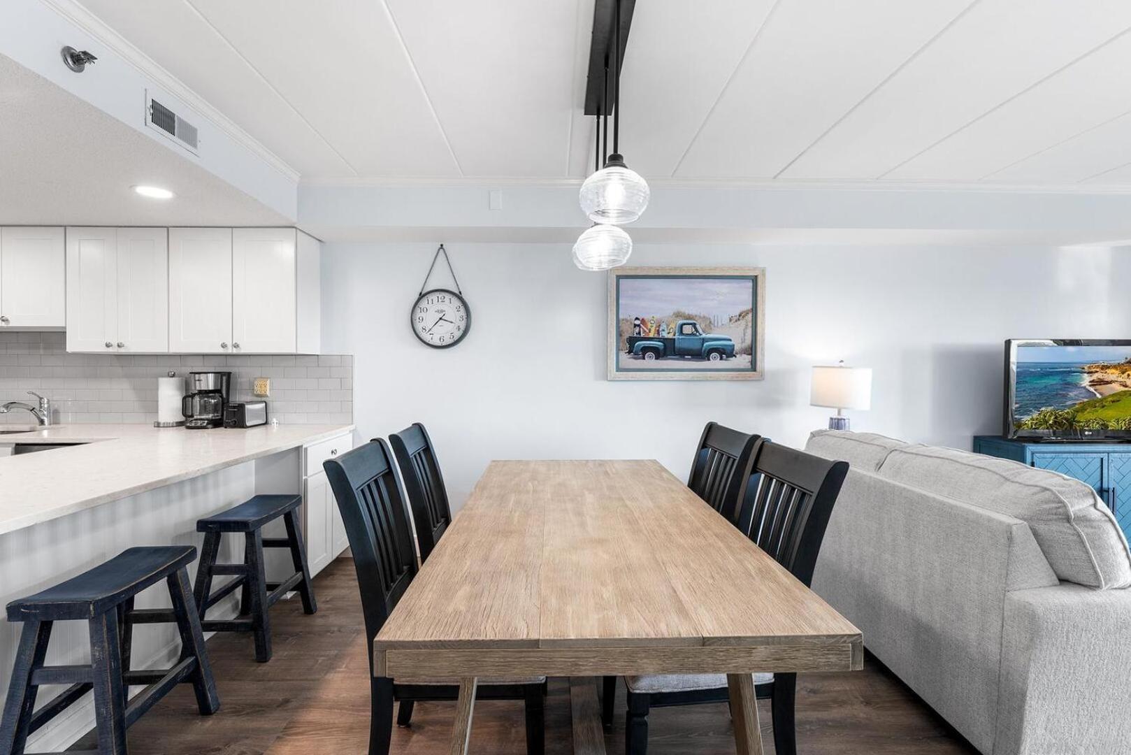 Apartment Sandpiper Dunes 702 Direct Oceanfront