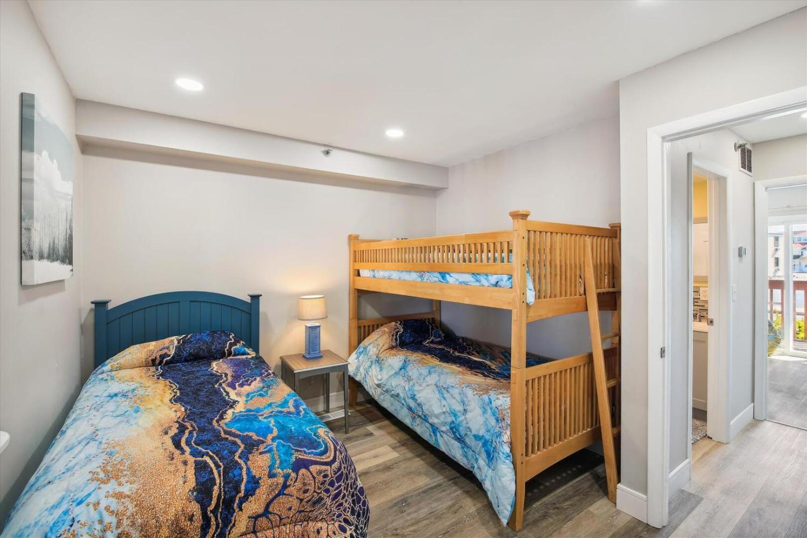 Breezy Point 202 *