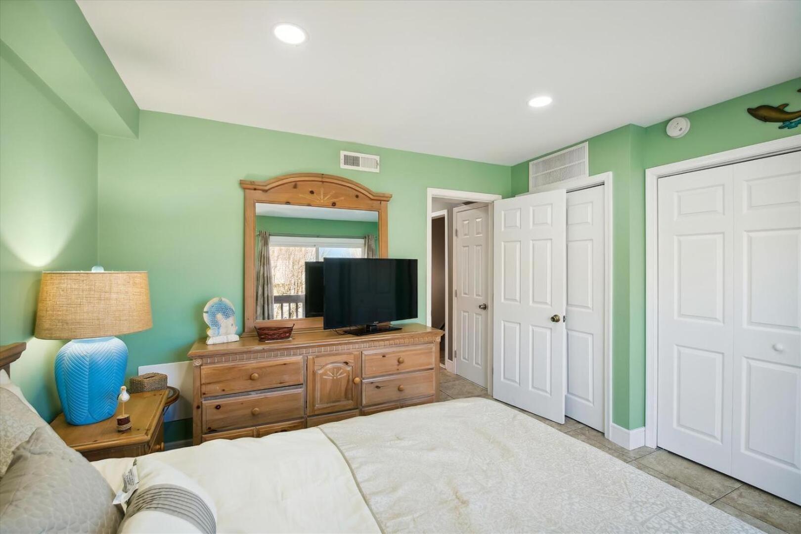 Breezy Point 202 Holiday home