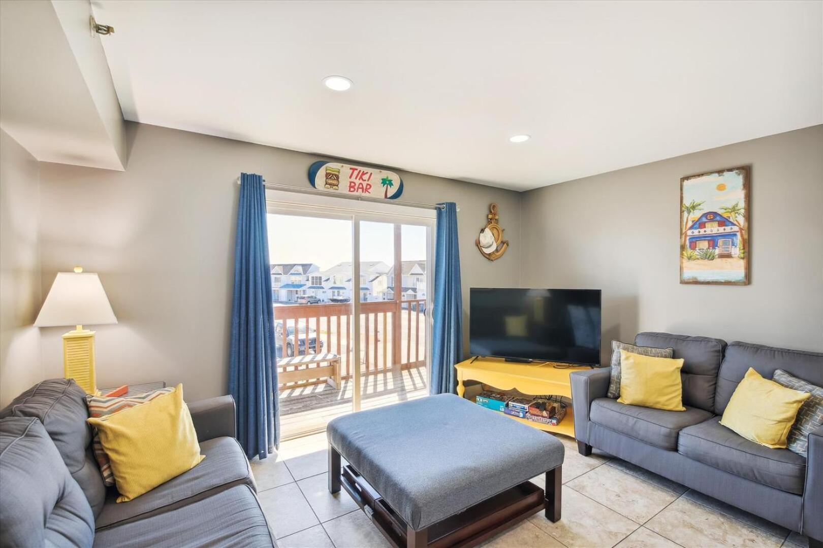Breezy Point 202 *