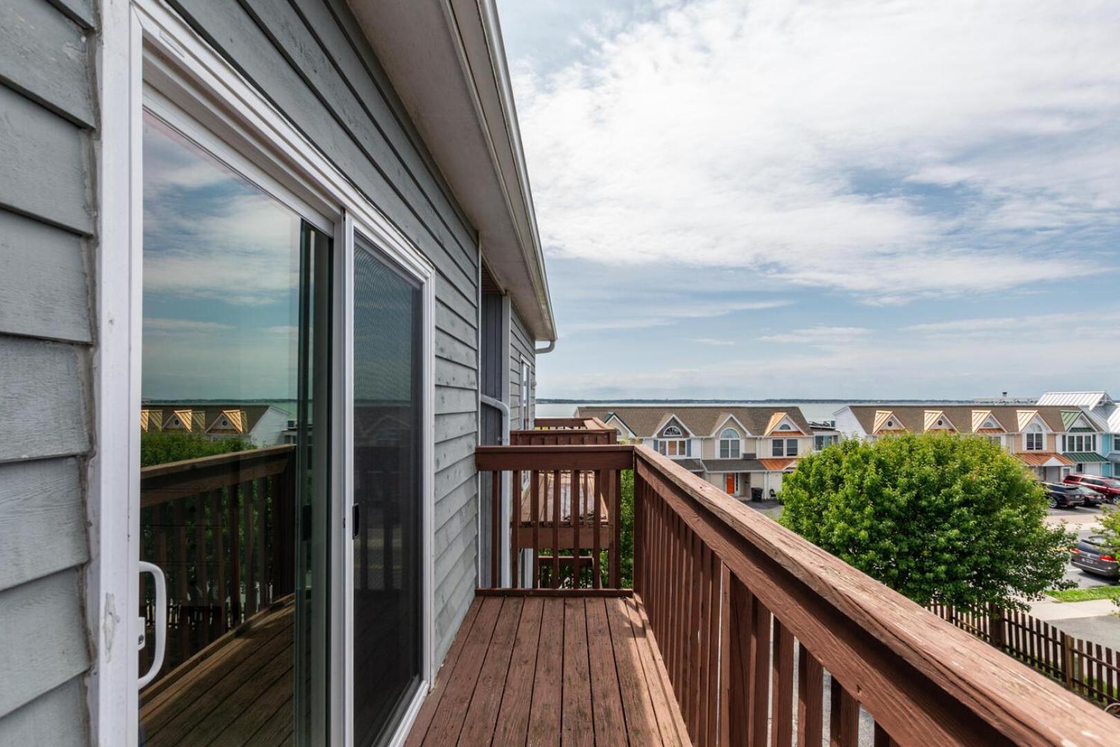 Breezy Point 302 *