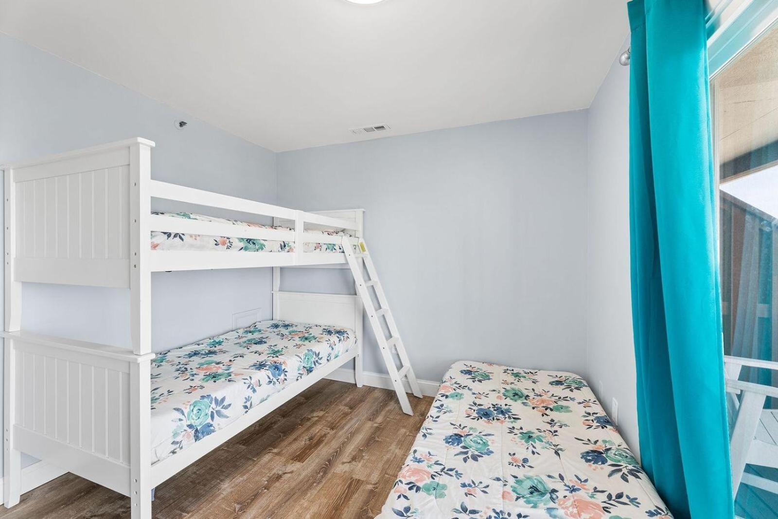 Breezy Point 302 Holiday home