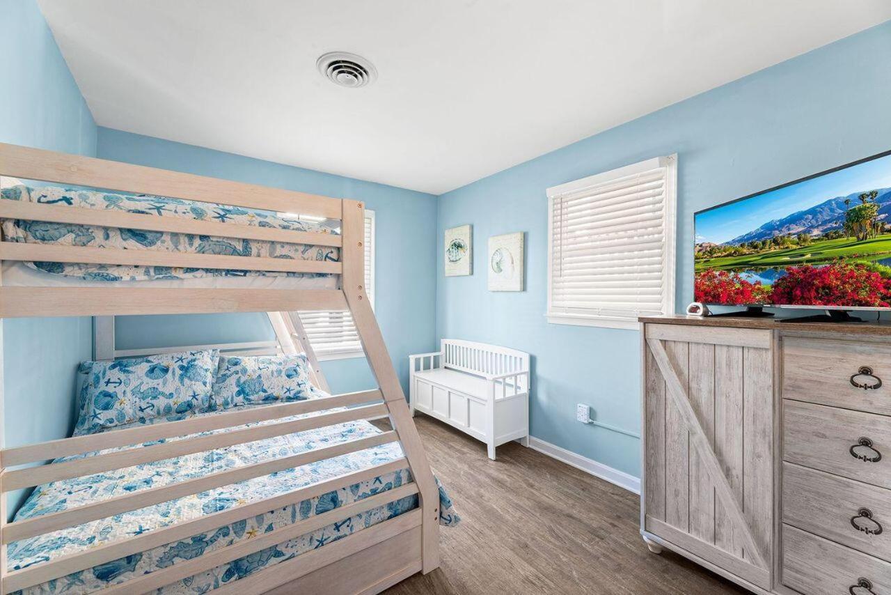 Apartment The Barracuda 4 Steps To The 2br Sleeps 6 *
