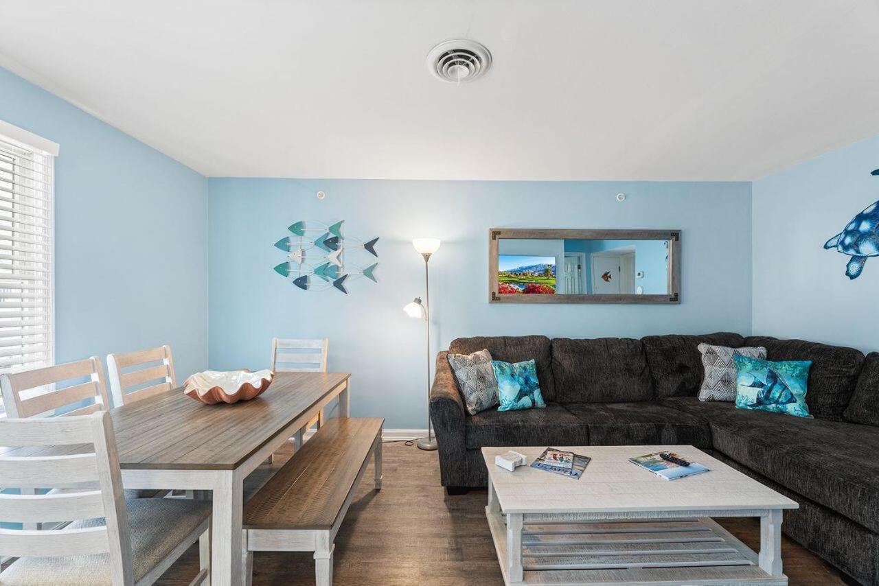 The Barracuda 4 Steps To The 2br Sleeps 6