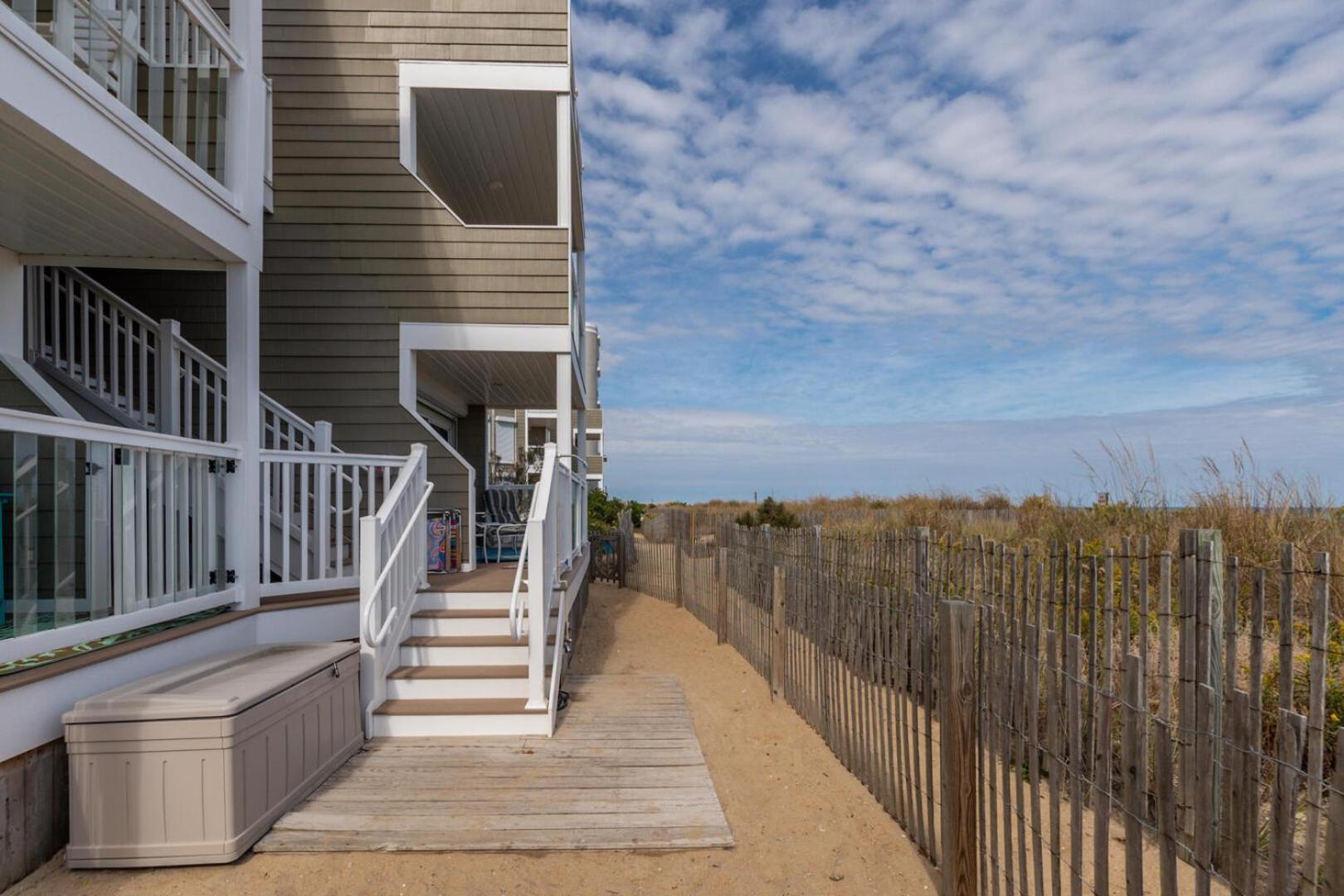 Silver Sands 102s Apartment *
