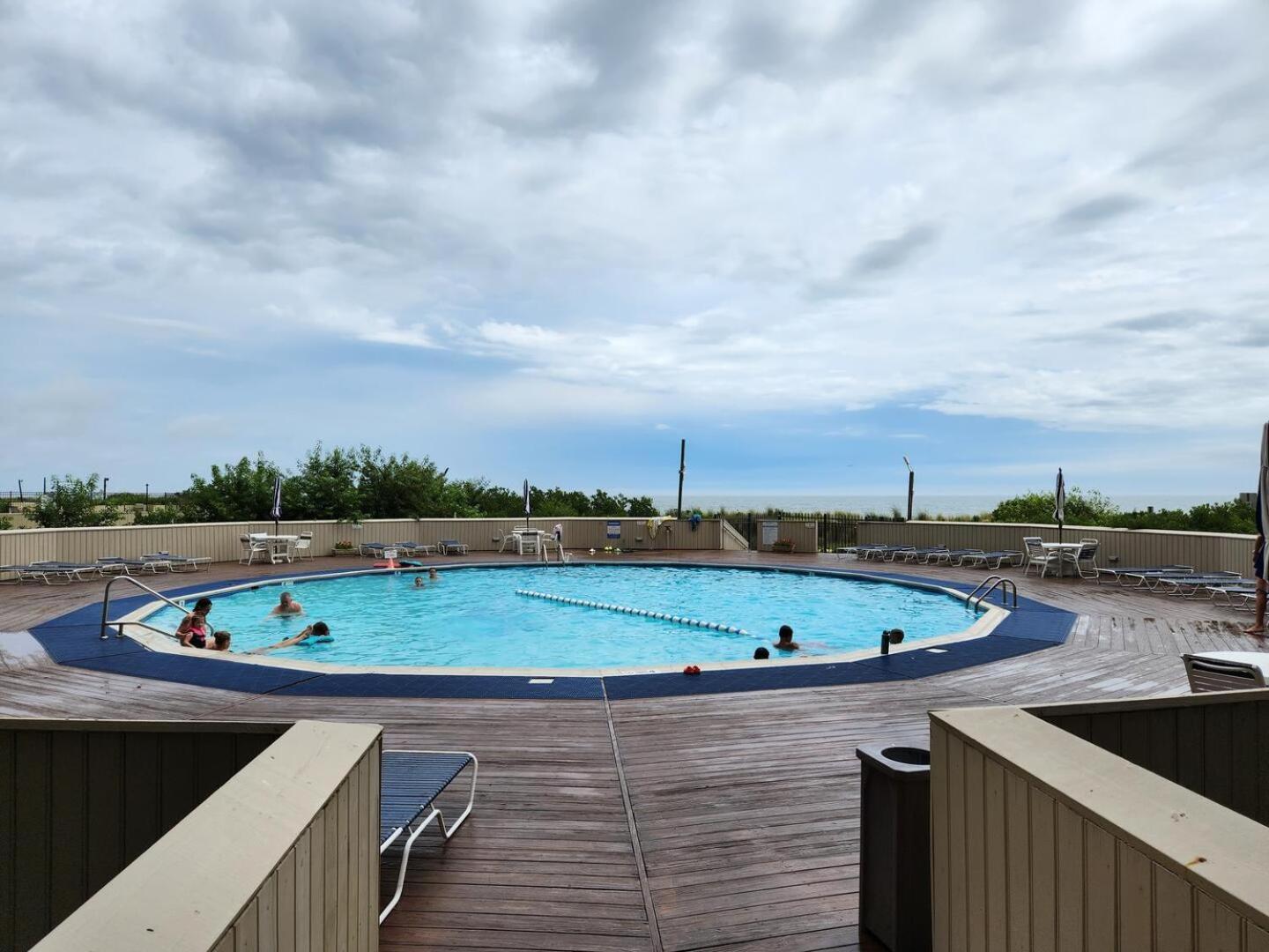 High Point South Floor Penthouse *