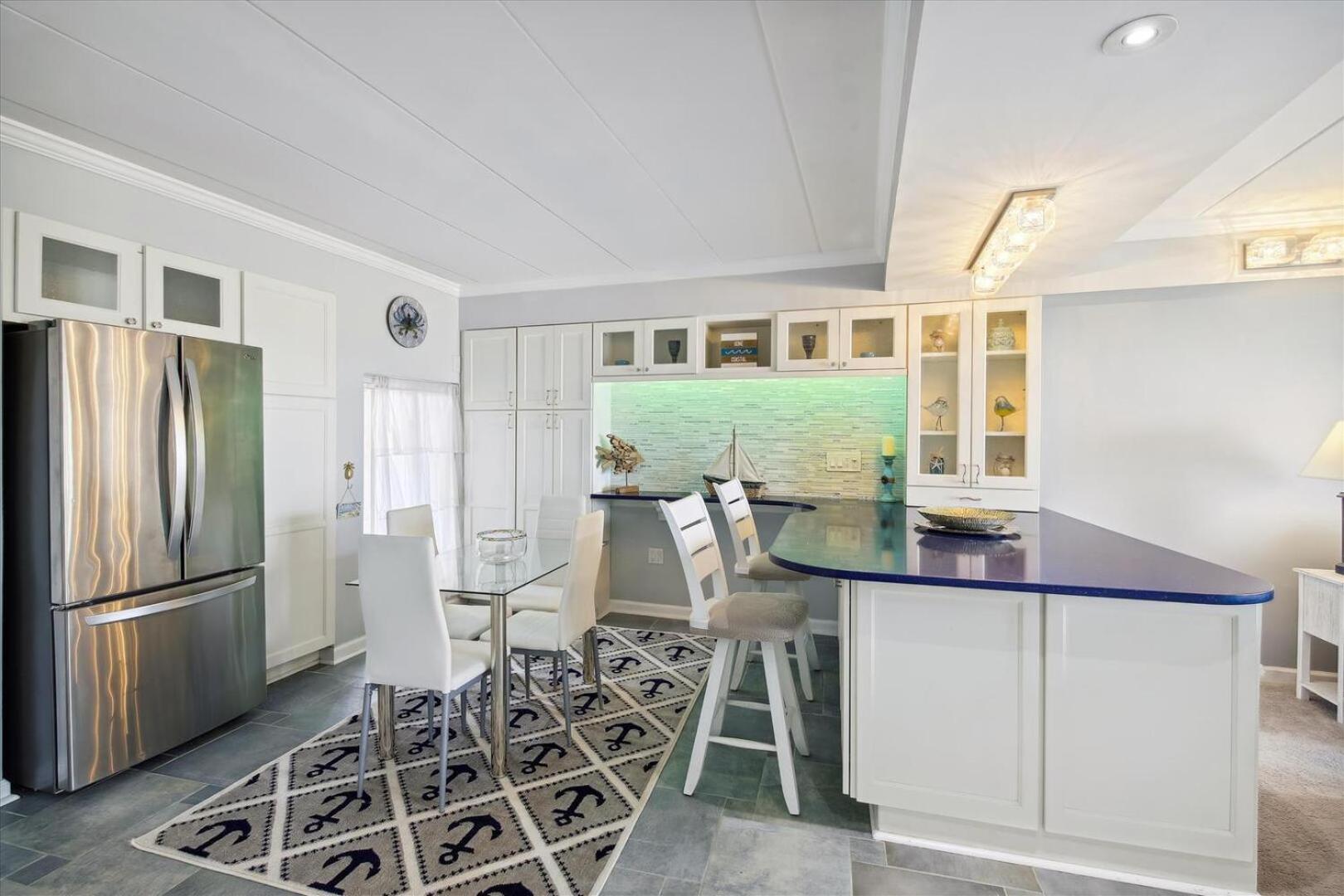 High Point South Floor Penthouse Apartment *