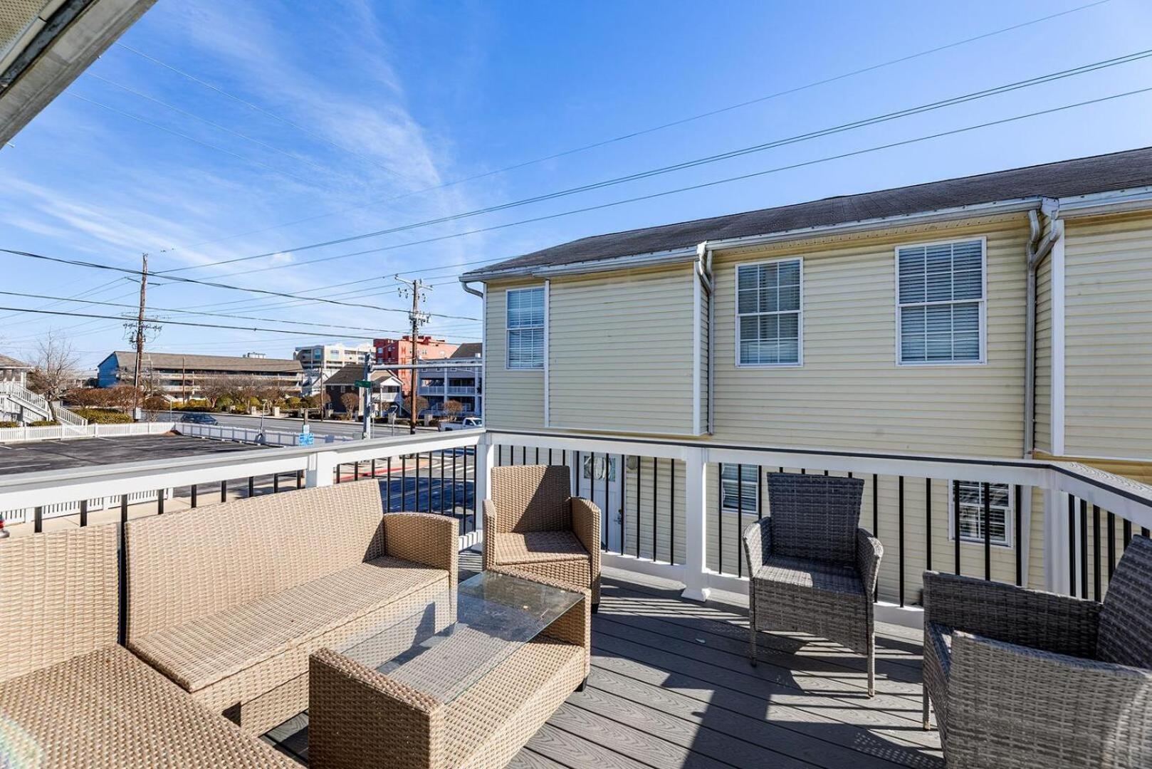 Parrot Bay 37 Ocean City