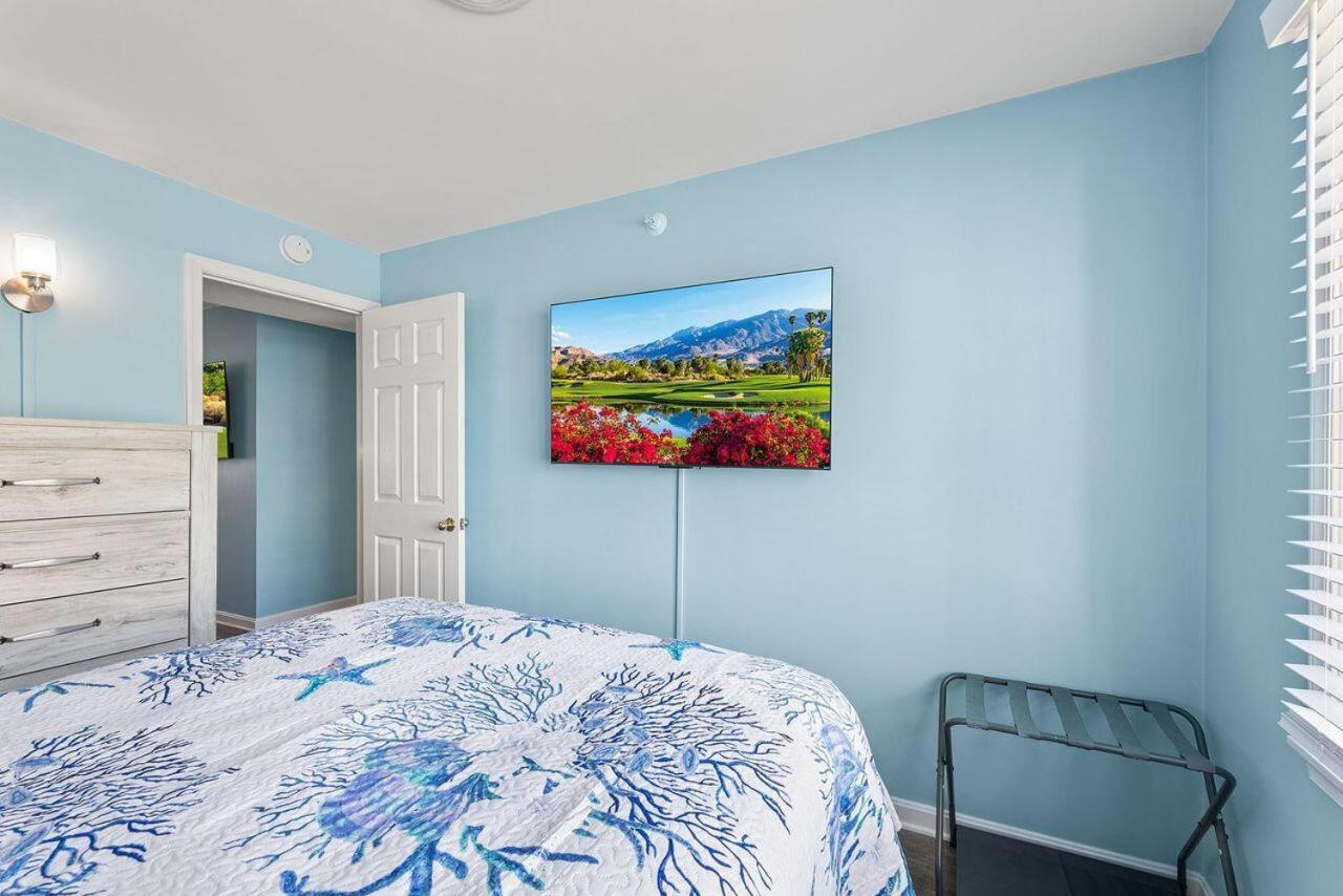 The Barracuda 3 Steps To The 2br Sleeps 6 *