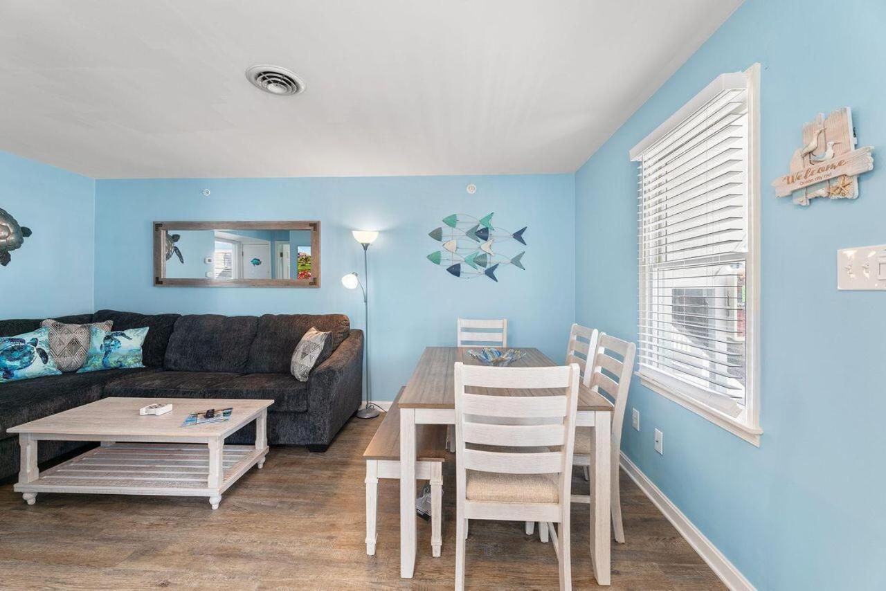 The Barracuda 3 Steps To The 2br Sleeps 6 Apartment