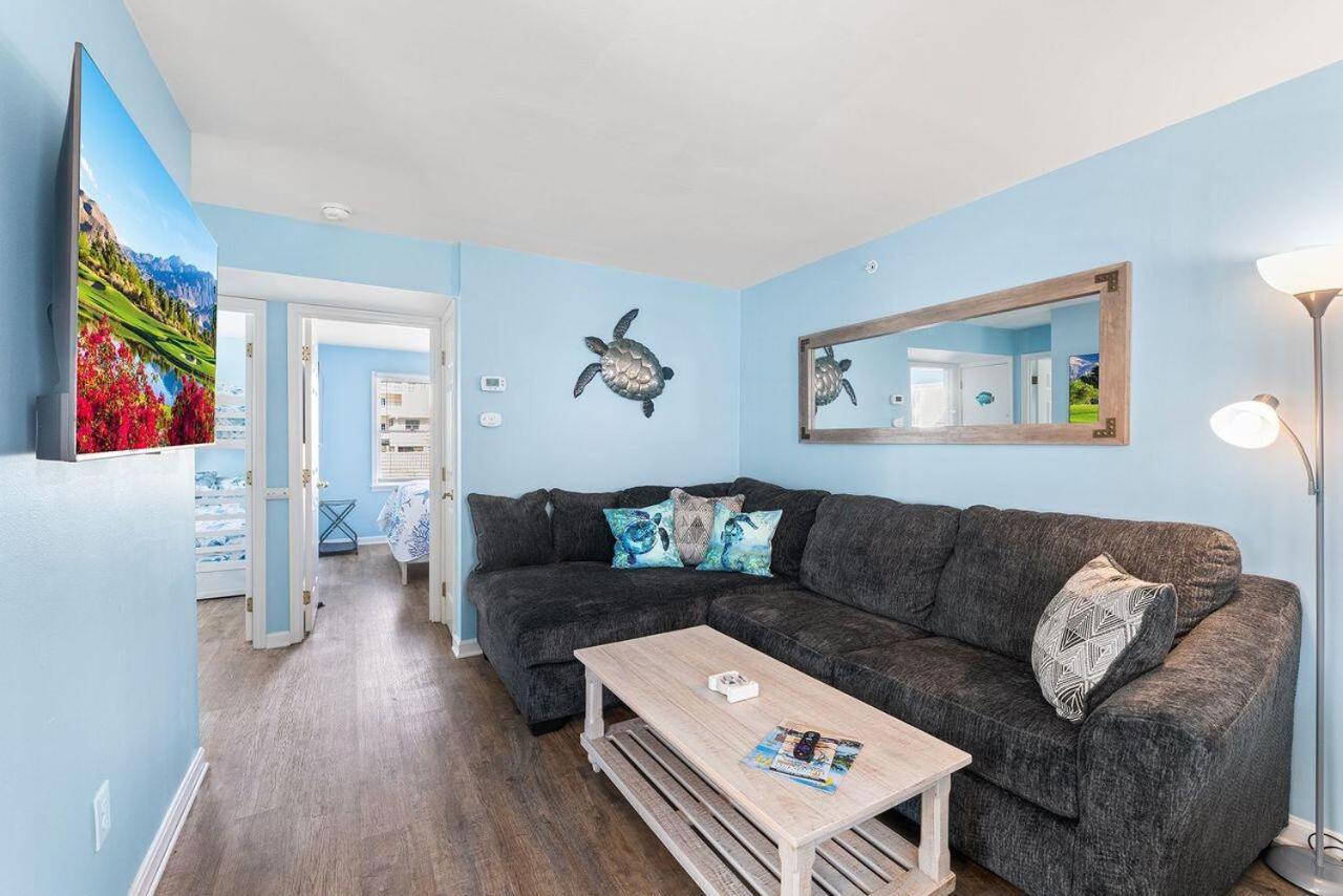 The Barracuda 3 Steps To The 2br Sleeps 6 Apartment