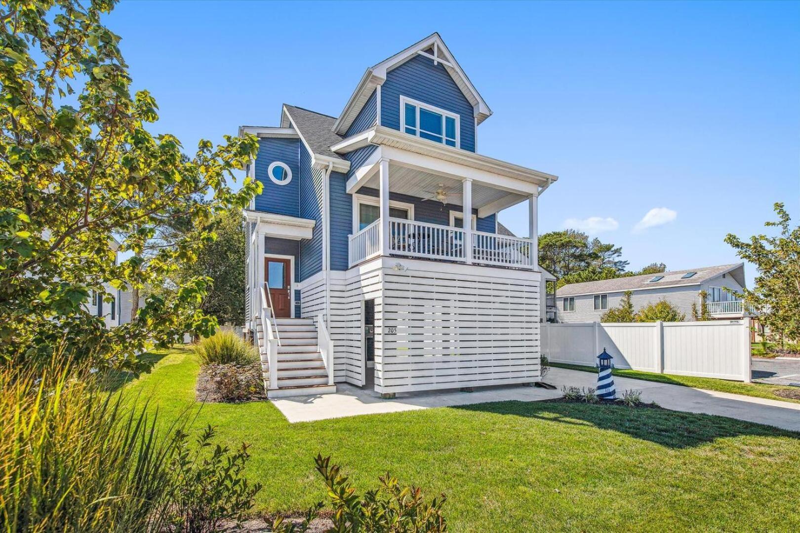 Bayside Bliss 205