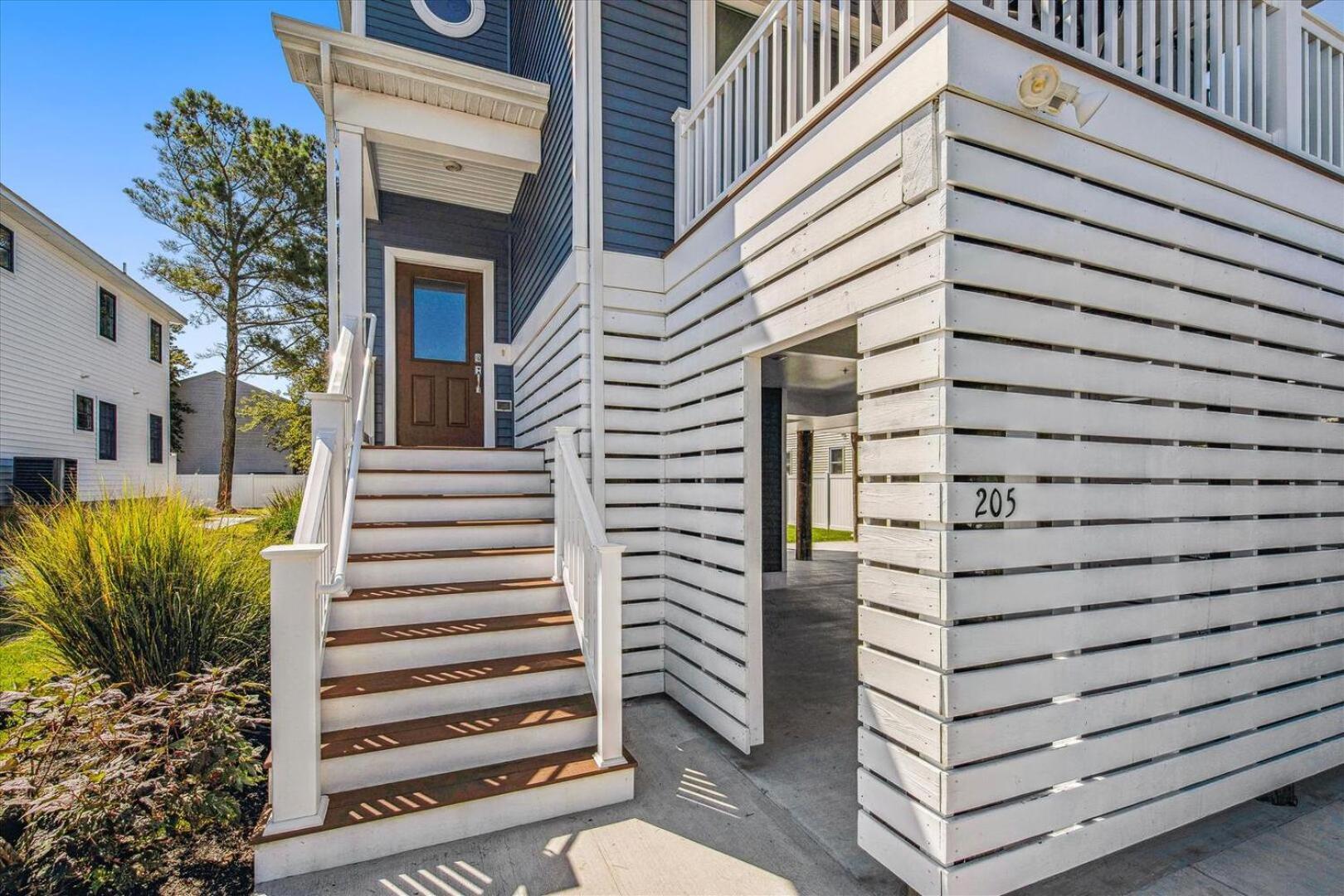 Bayside Bliss 205