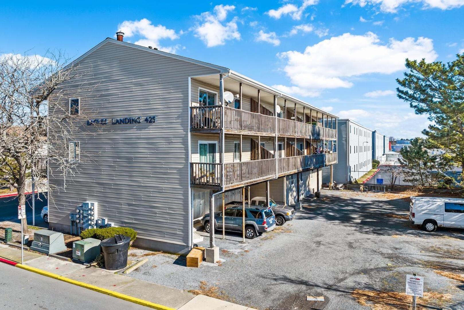 Eagles Landing 101 Apartment