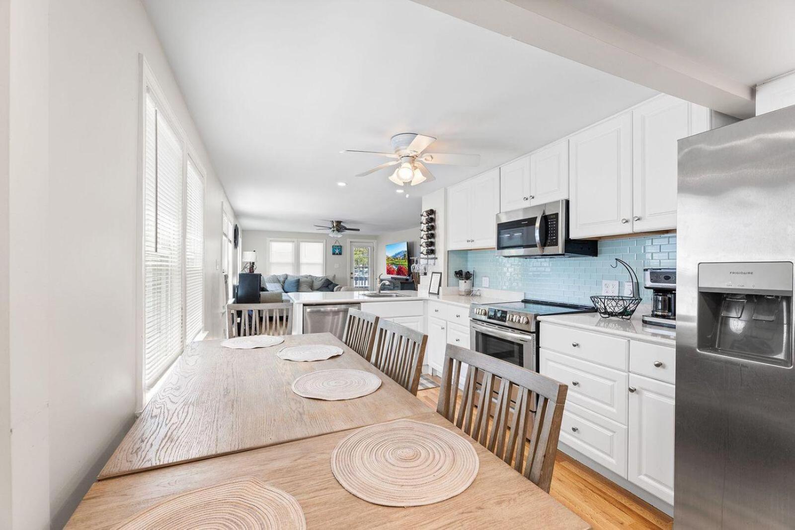 Copacabana House 5 Bedrooms Downtown Ocmd Holiday home *
