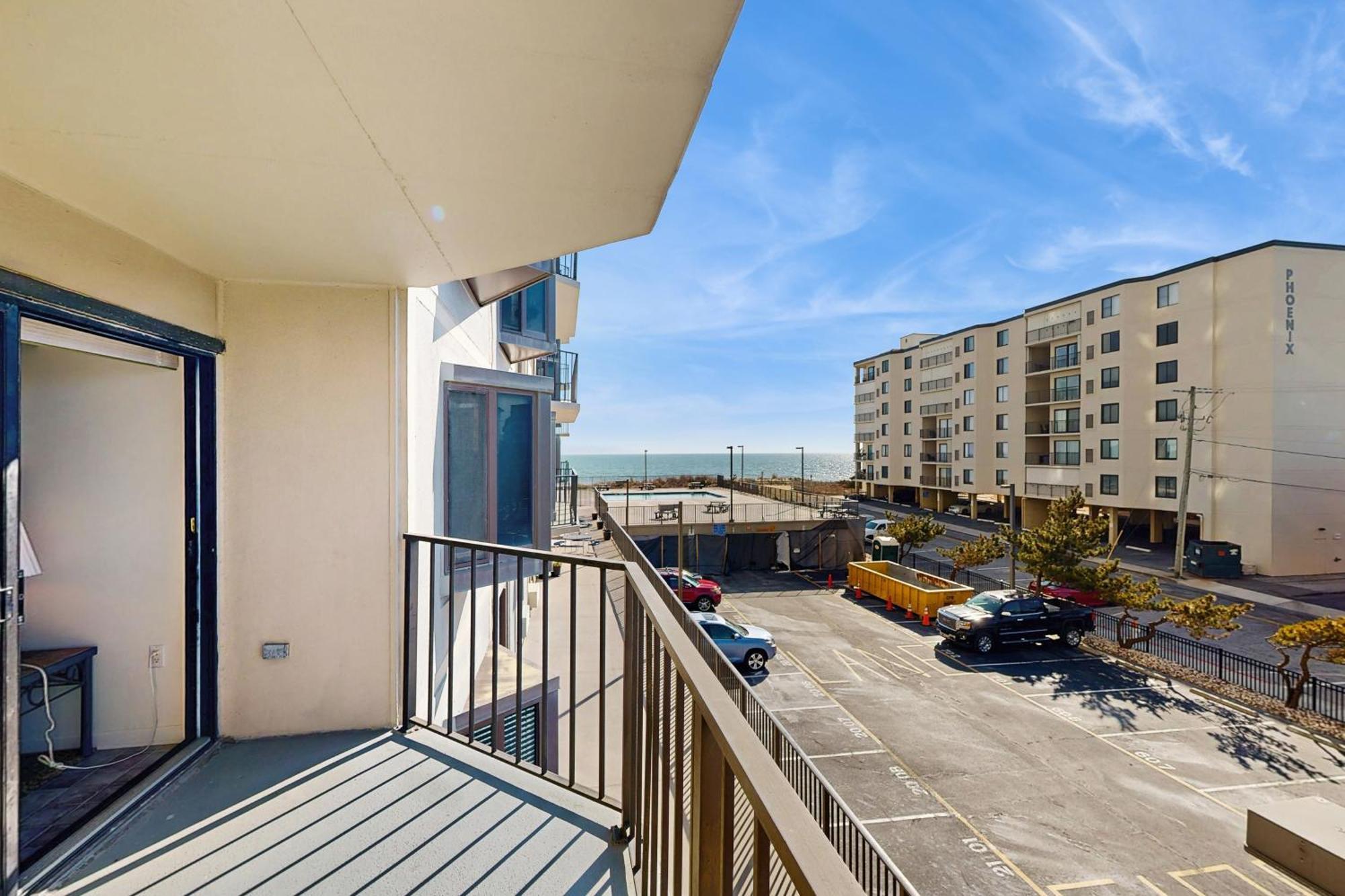 9400 Building #307 Apartment