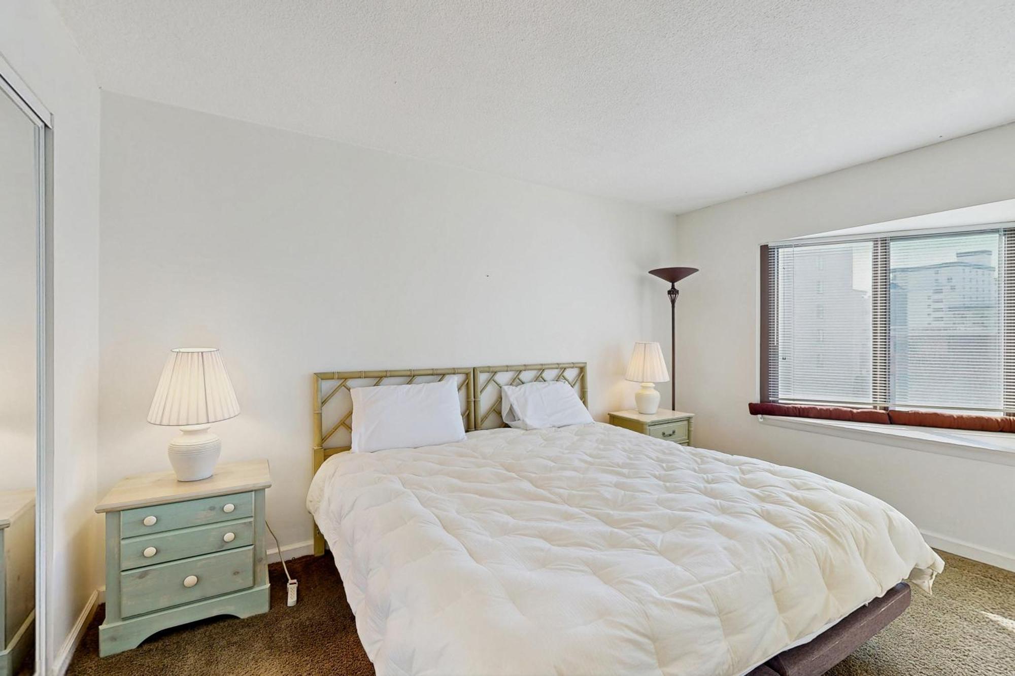 Apartment 9400 Building #307