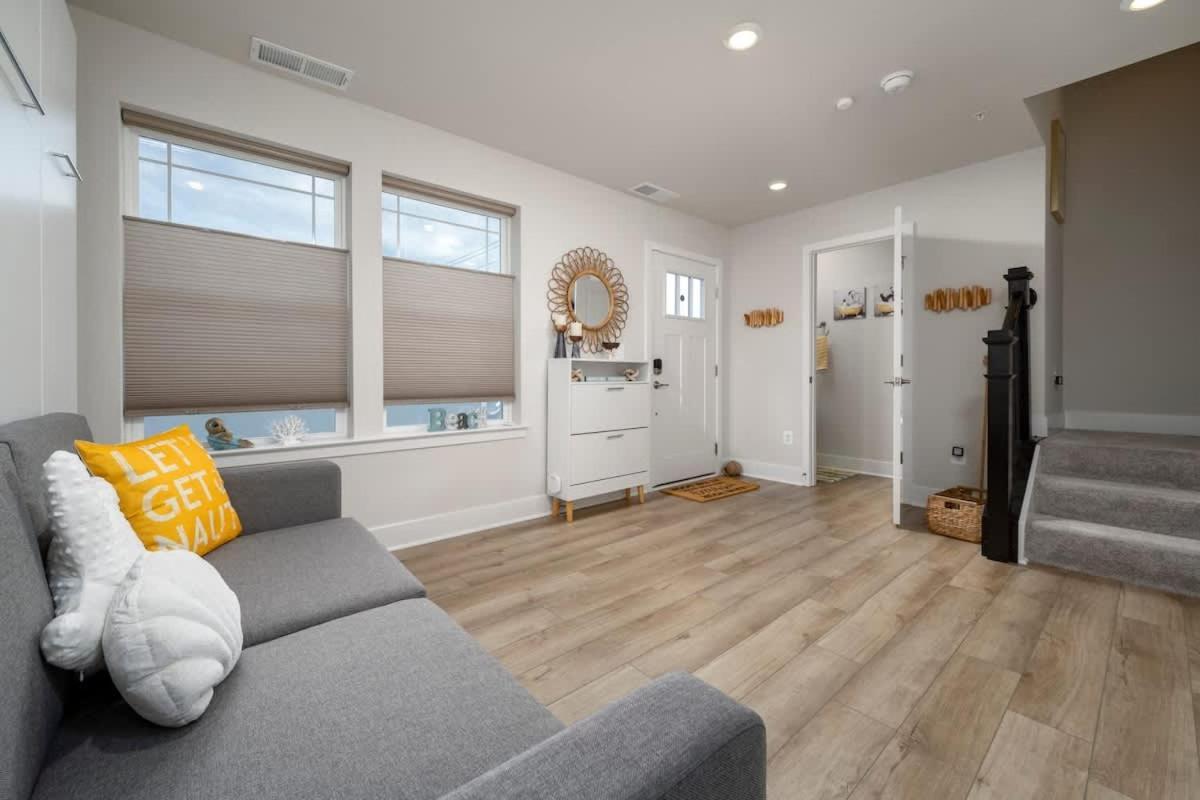 Holiday home North Oc 3bd 1 Block To W Evchrg! *
