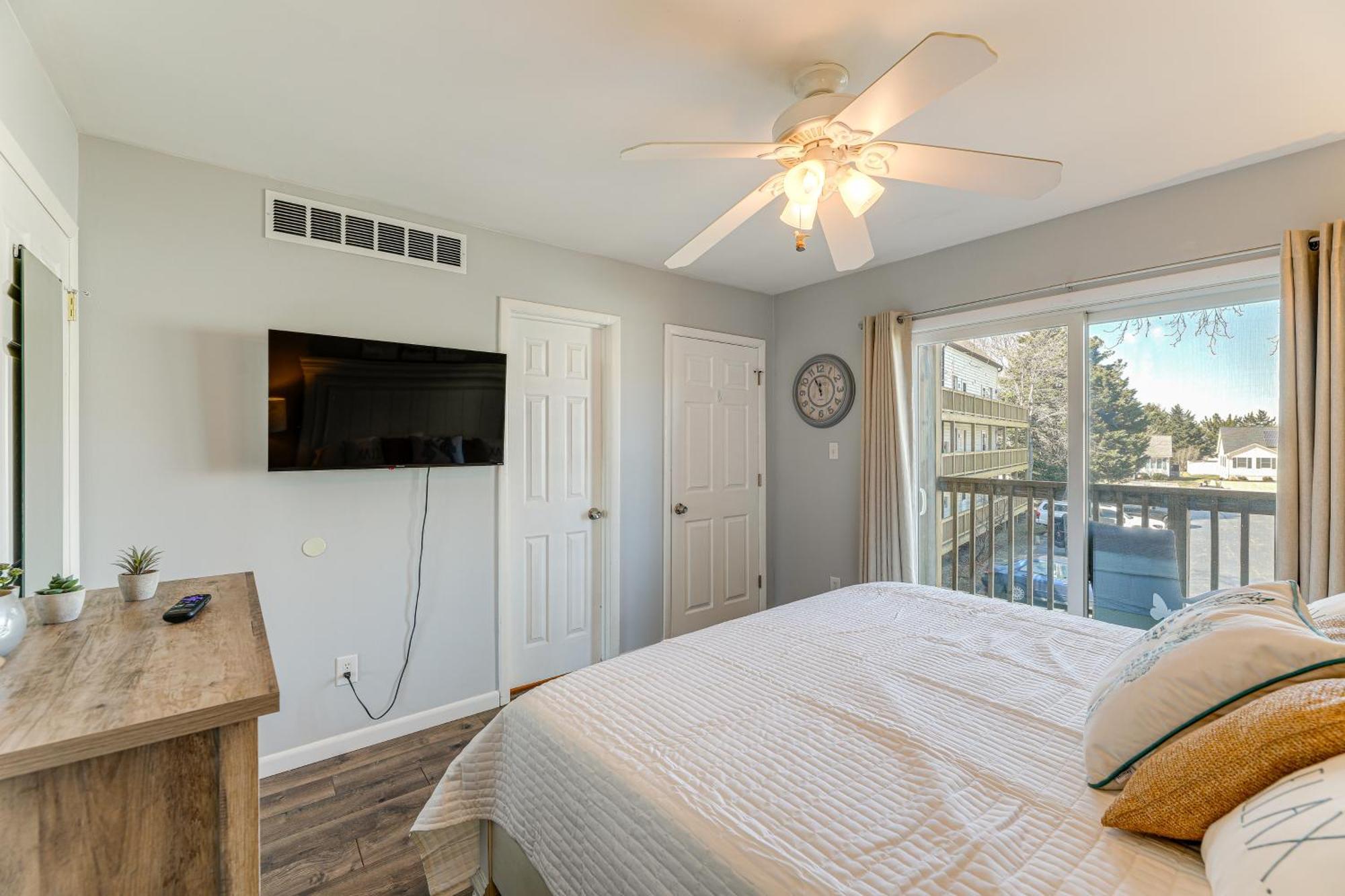Apartment Walk To Newly Remodeled In Ocean